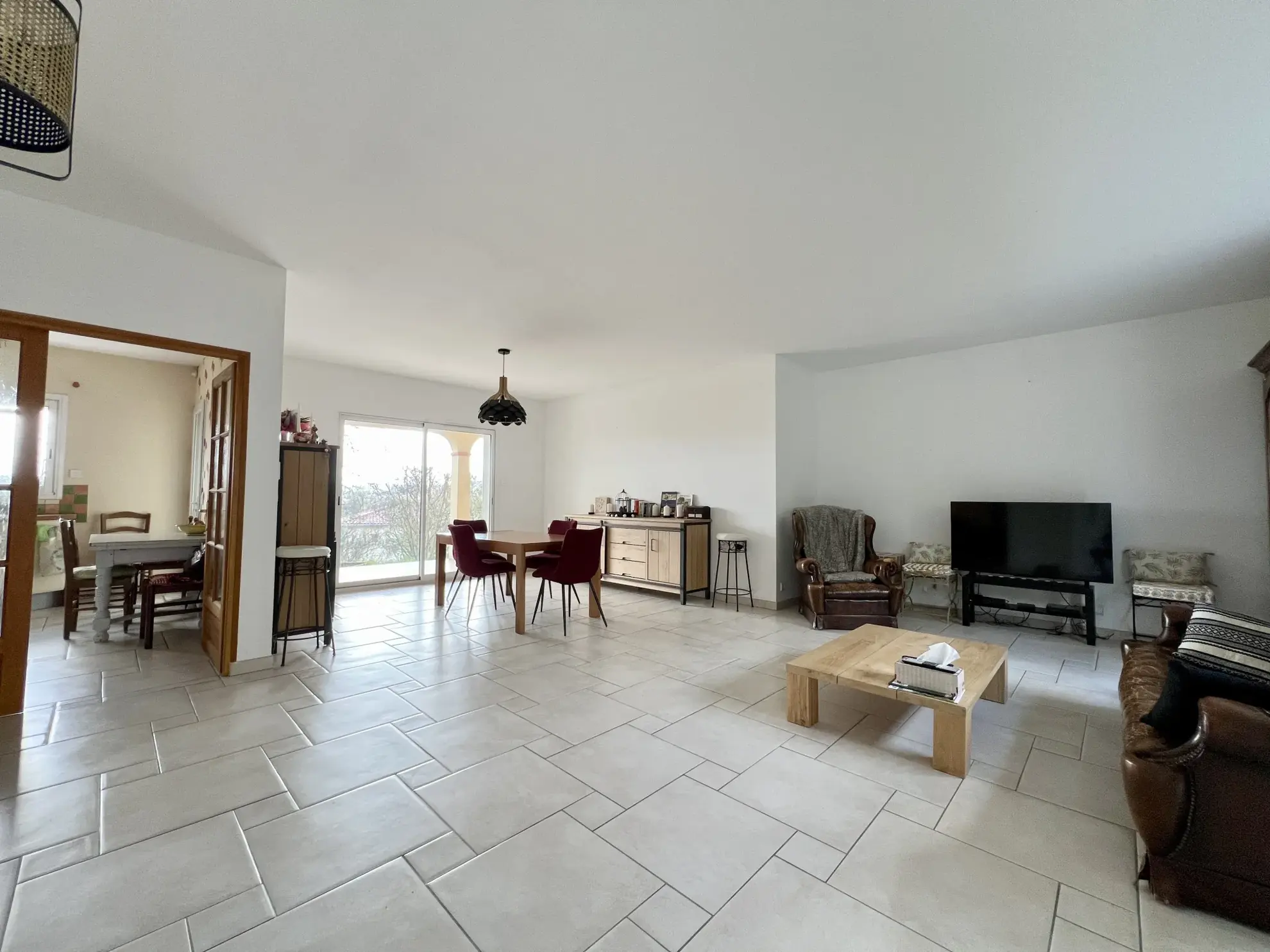 Maison 3 chambres avec sous-sol complet et vue dégagée à Damiatte dans le Tarn 