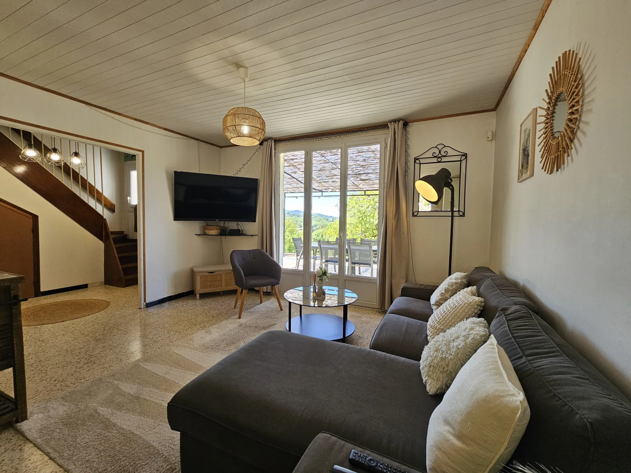 Maison de 84 m² avec terrain arboré et vue panoramique sur le Luberon à Saignon 