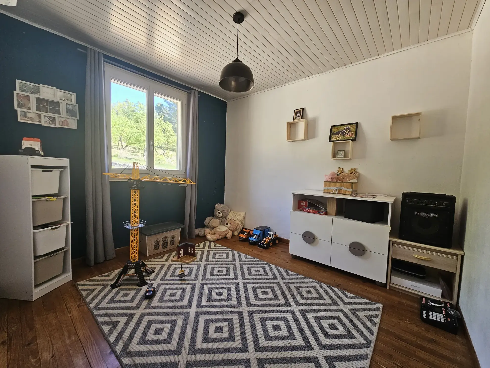 Maison de 84 m² avec terrain arboré et vue panoramique sur le Luberon à Saignon 