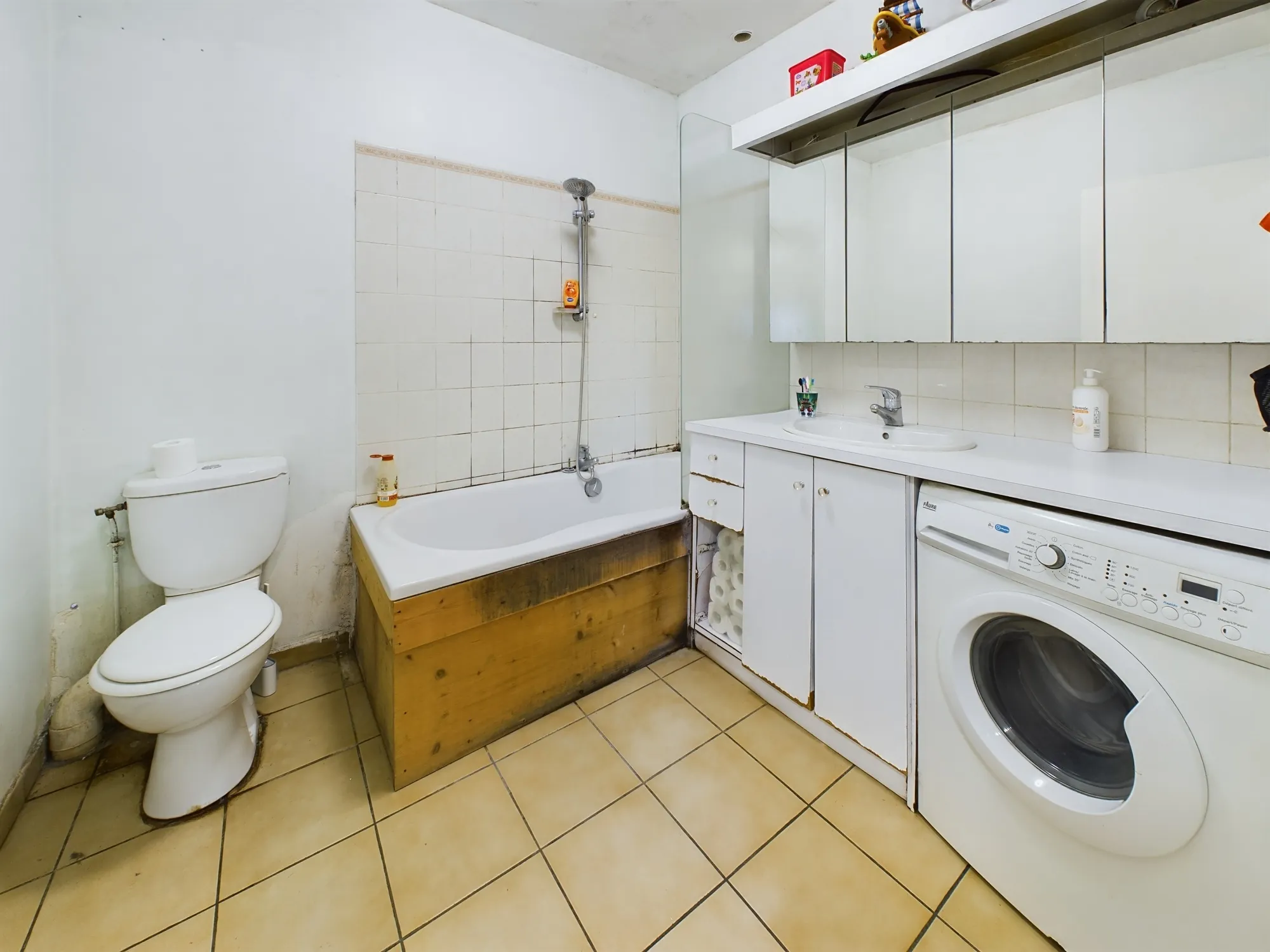 Maison d’architecte avec extension en bois et jardin à Guérigny 