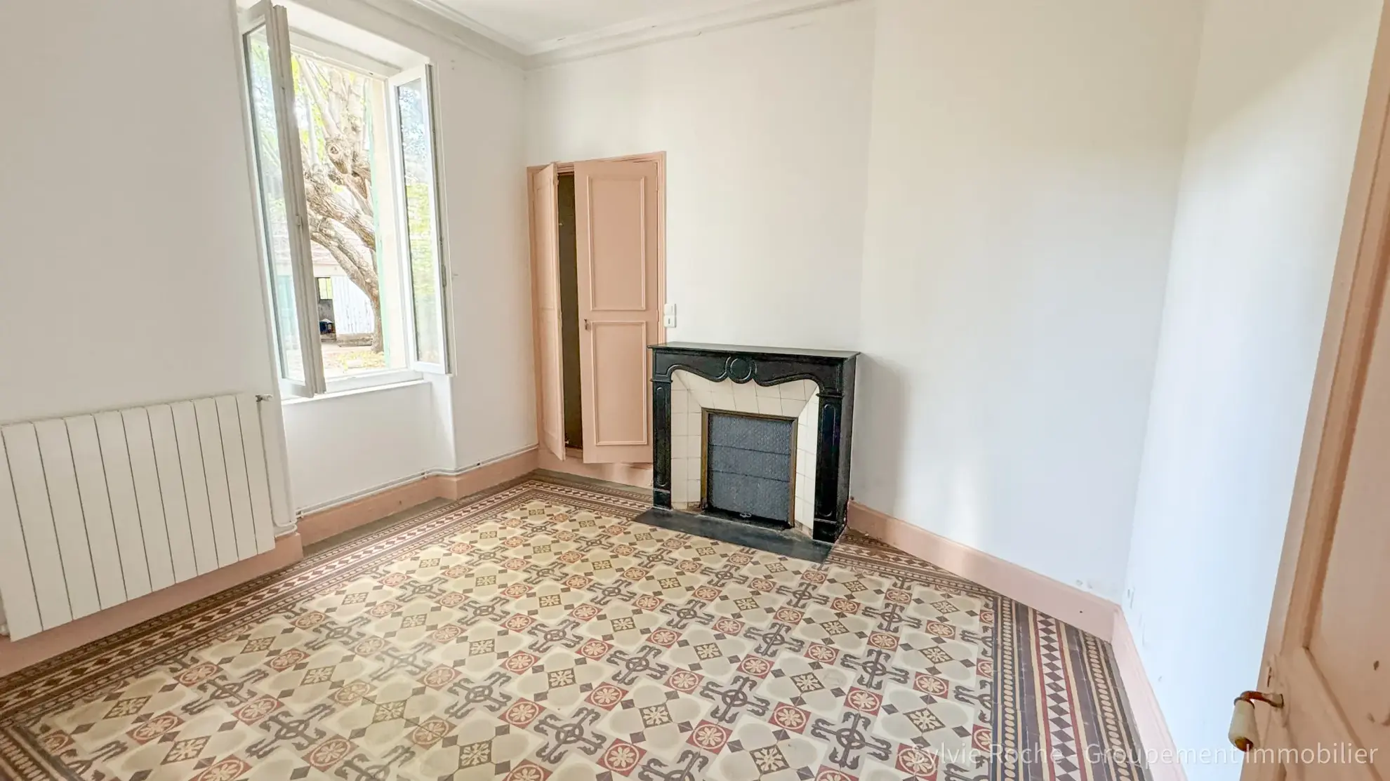 Maison de maître avec jardin à Camaret-sur-Aigues proche d'Orange et Avignon 