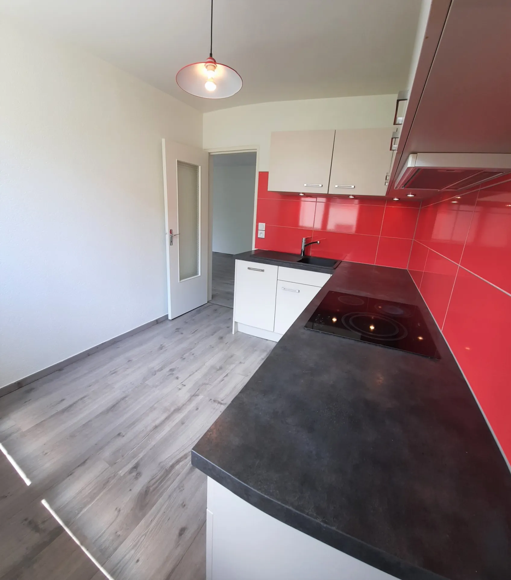 Appartement à Métabief avec garage, balcon, piscine et tennis à proximité 