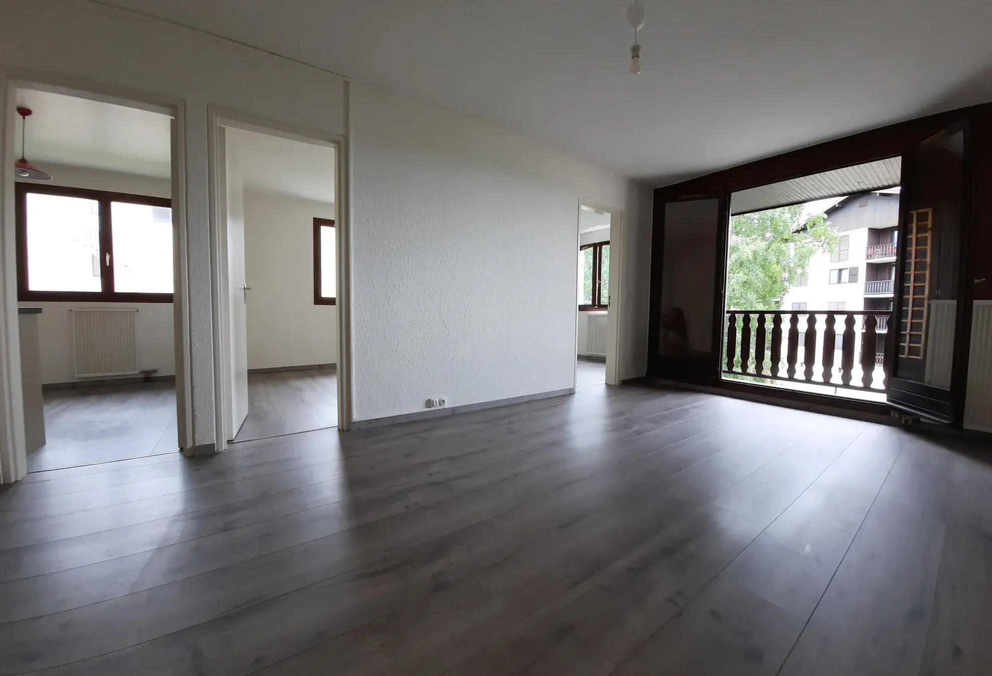 Appartement à Métabief avec garage, balcon, piscine et tennis à proximité 