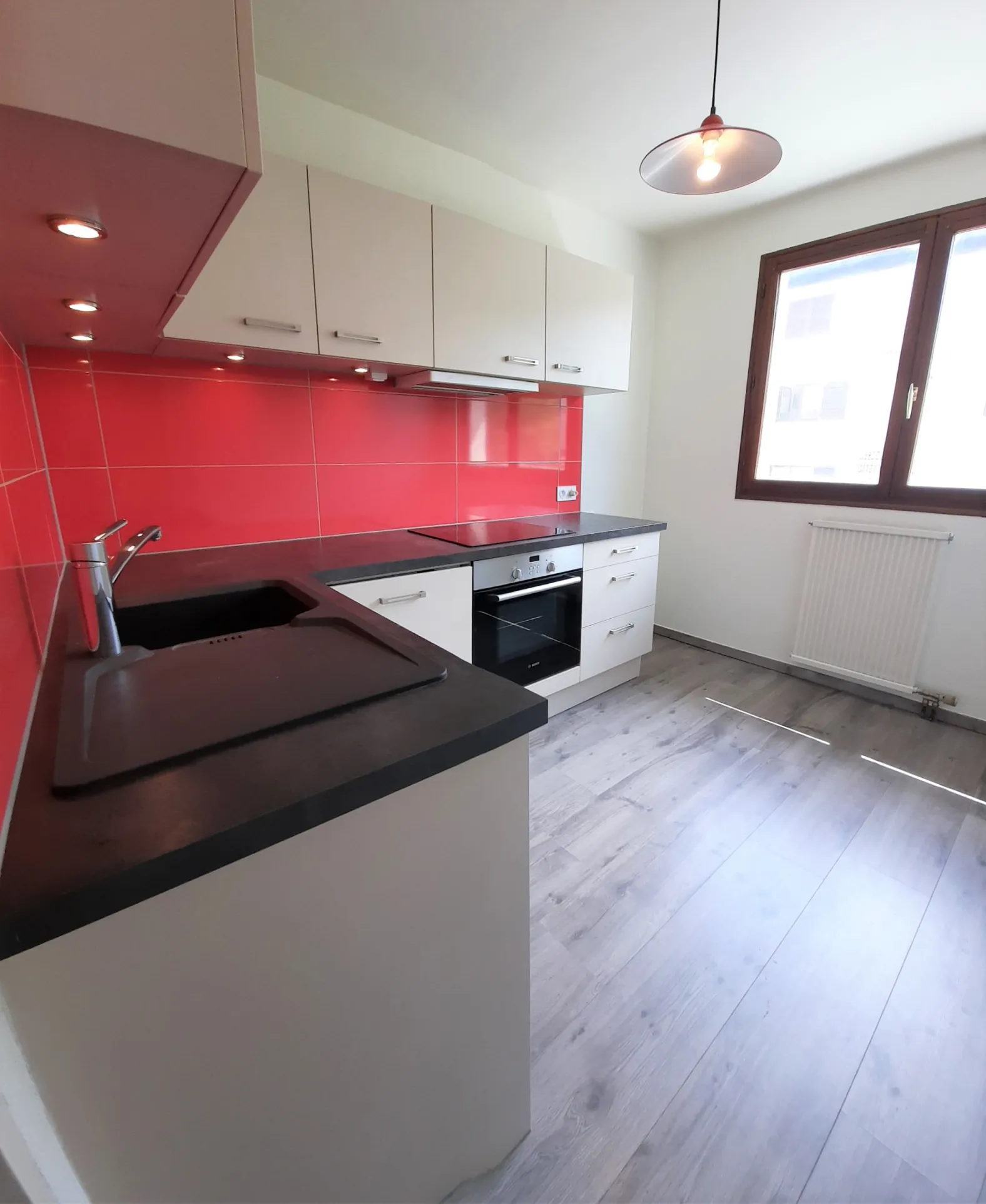 Appartement à Métabief avec garage, balcon, piscine et tennis à proximité 