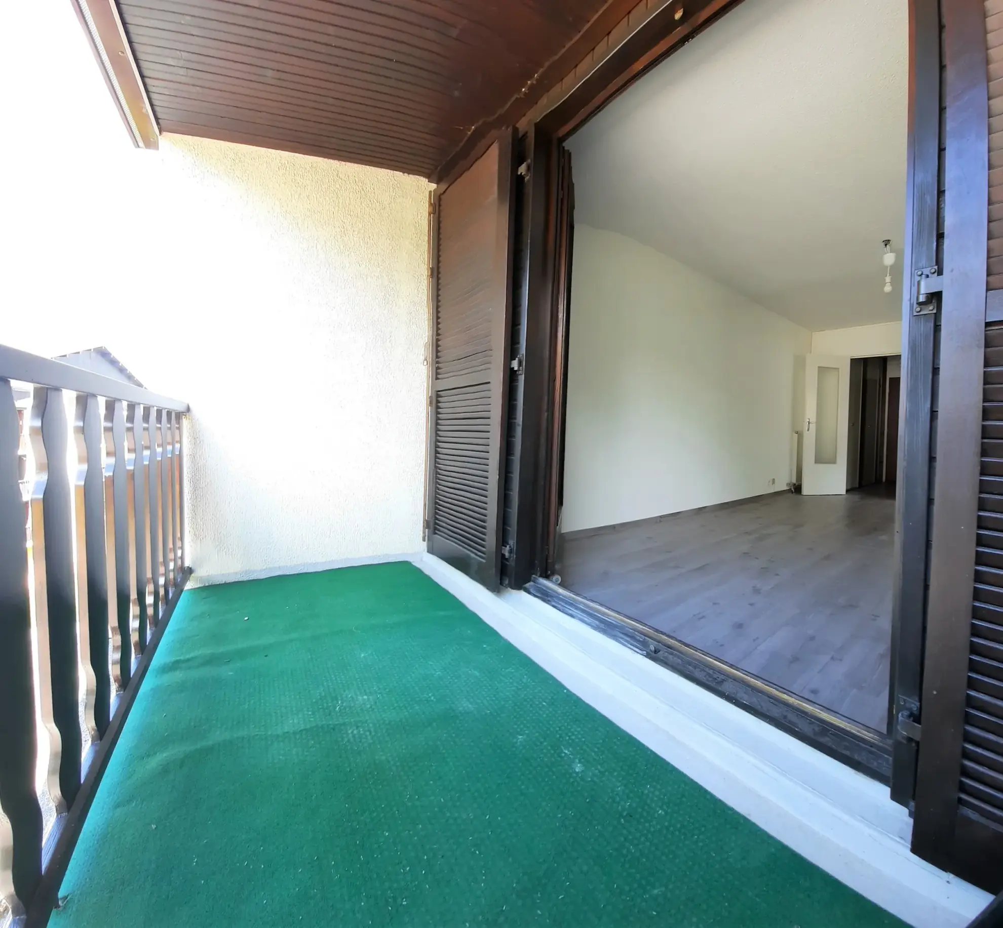 Appartement à Métabief avec garage, balcon, piscine et tennis à proximité 