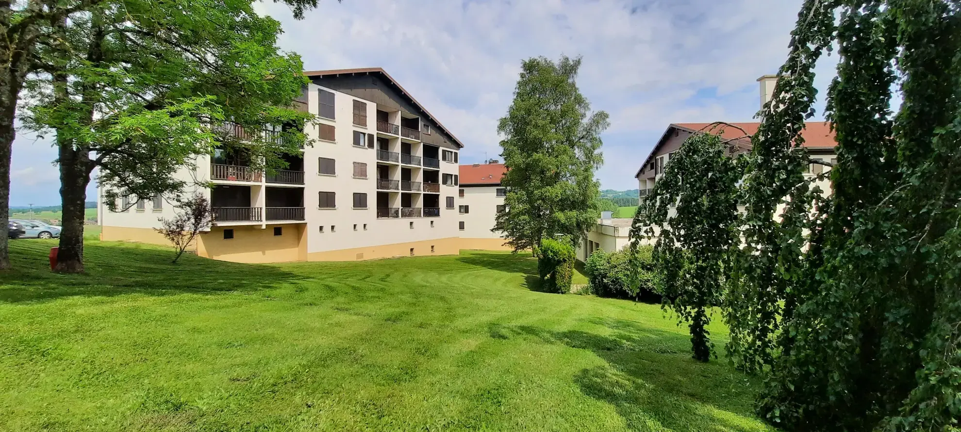 Appartement à Métabief avec garage, balcon, piscine et tennis à proximité 