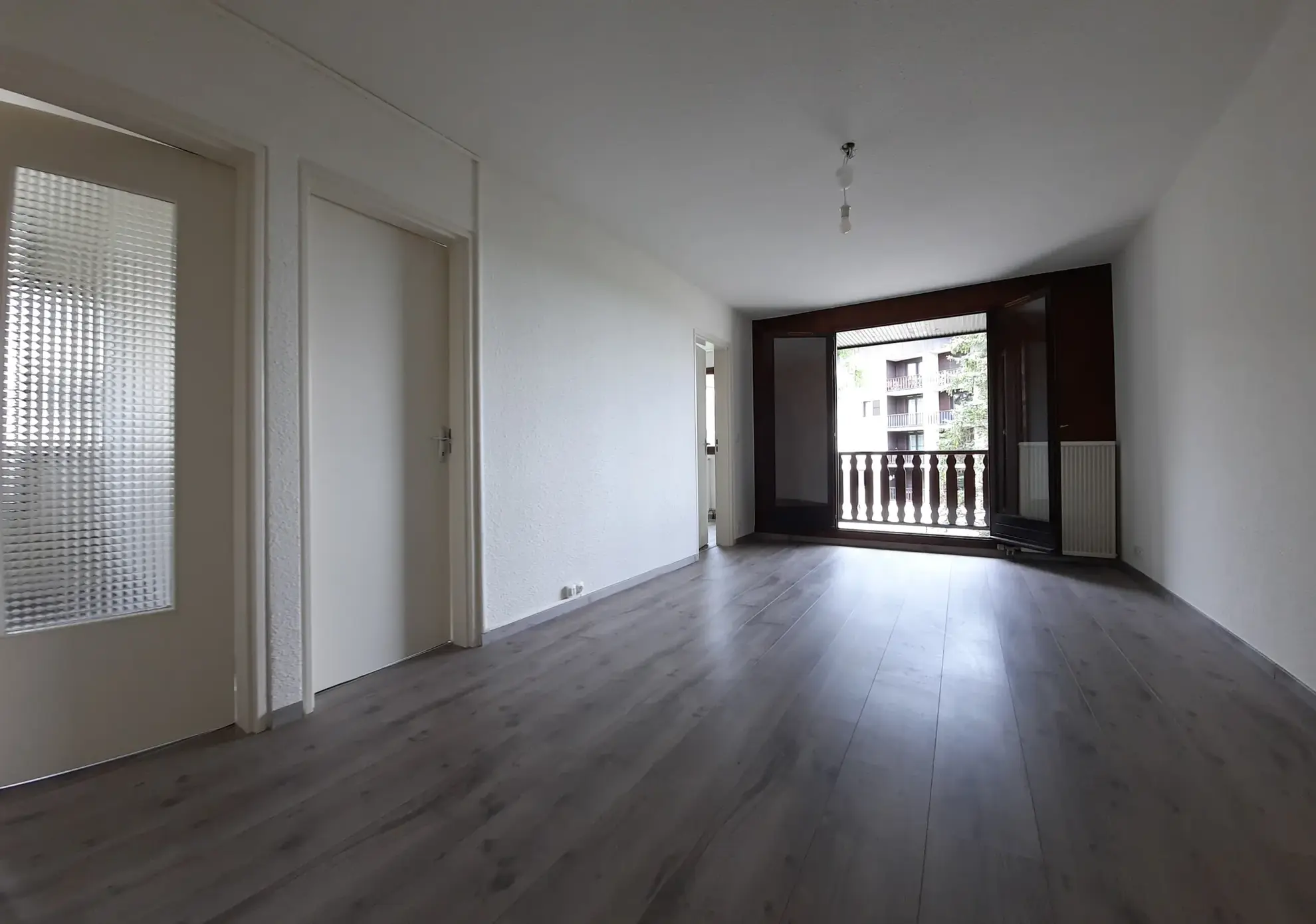 Appartement à Métabief avec garage, balcon, piscine et tennis à proximité 