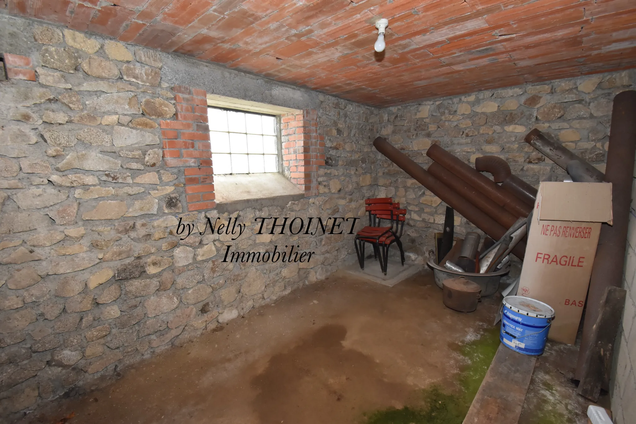 Maison familiale de 208 m² à Crocq avec large garage et vue sur les volcans d’Auvergne 