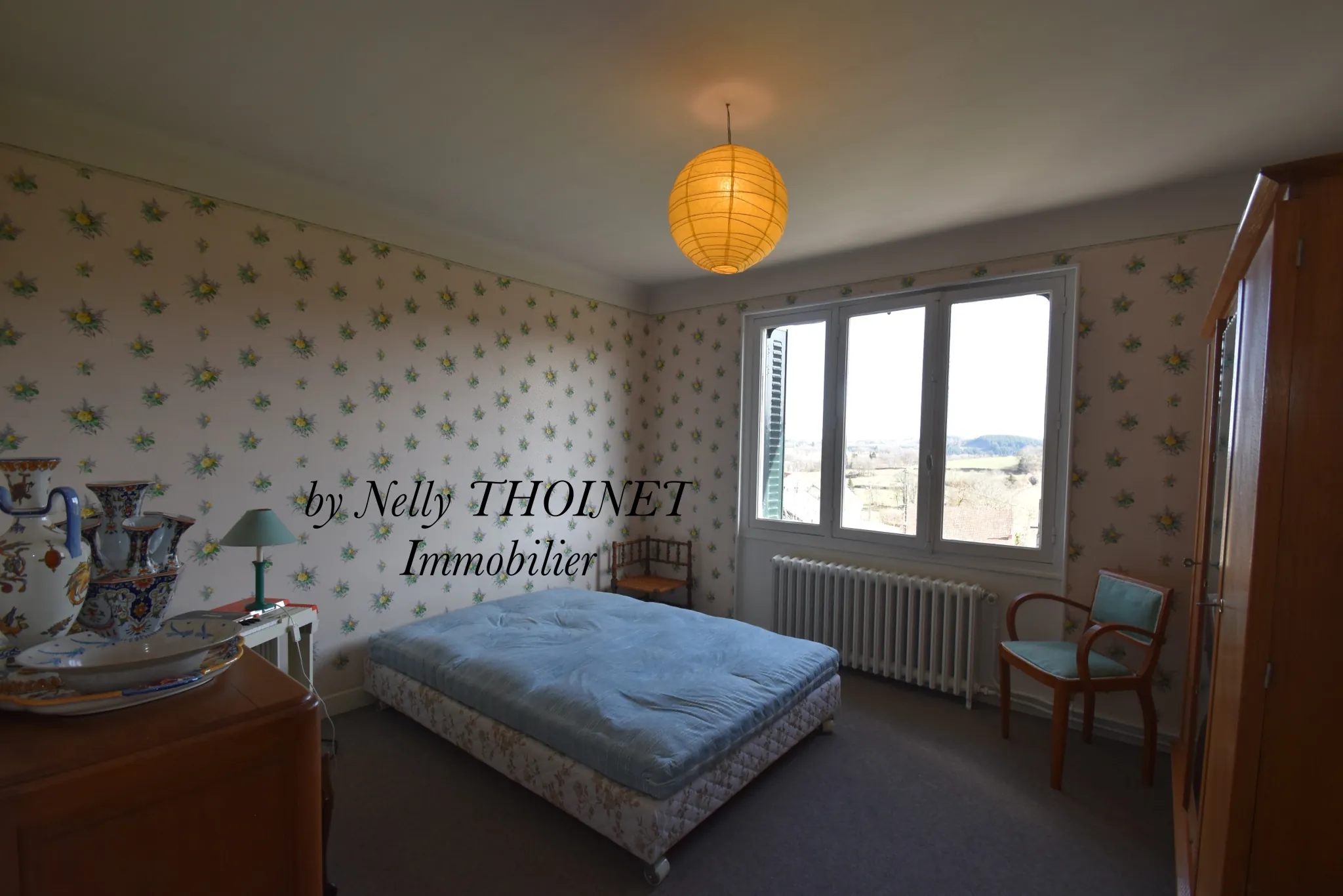 Maison familiale de 208 m² à Crocq avec large garage et vue sur les volcans d’Auvergne 