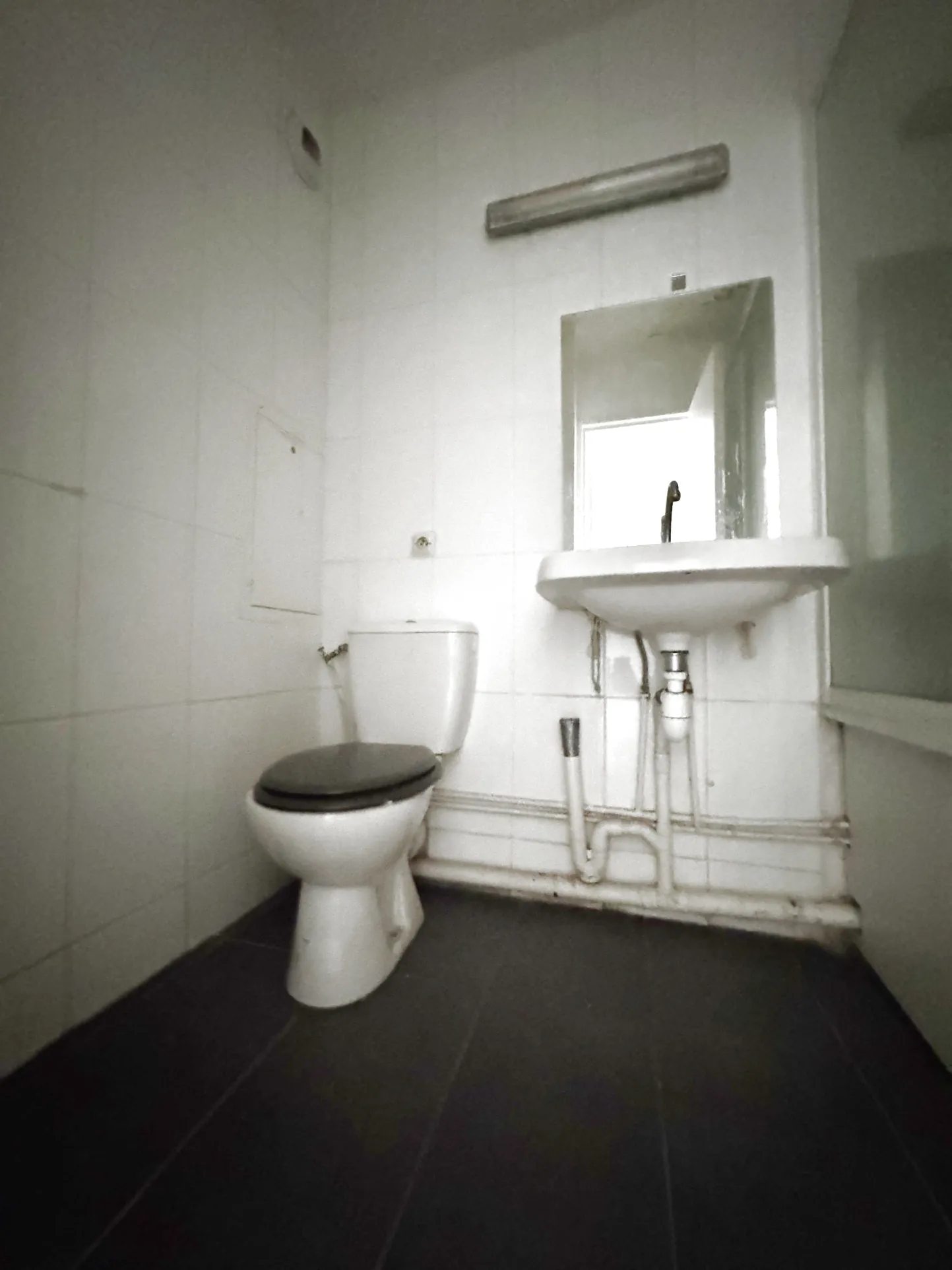 Studio spacieux de 29,16 m² à Cergy avec cave et sécurité 