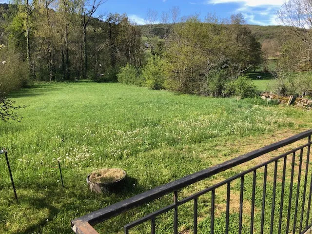 Ensemble immobilier avec 3 appartements à Monteils - Investissement idéal 