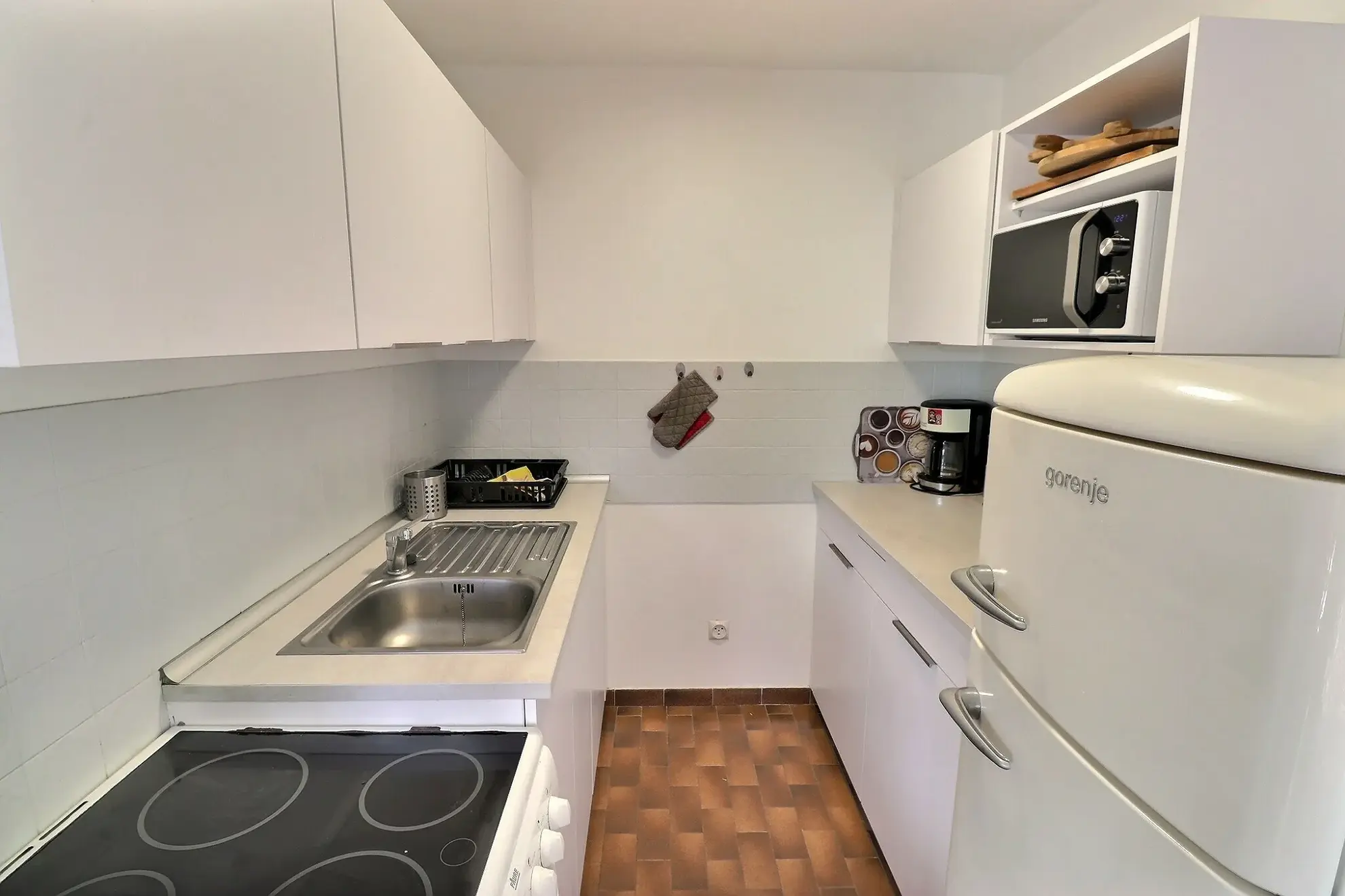 Appartement 3 pièces à Carnon-Plage avec vue latérale sur la mer et parking privé 