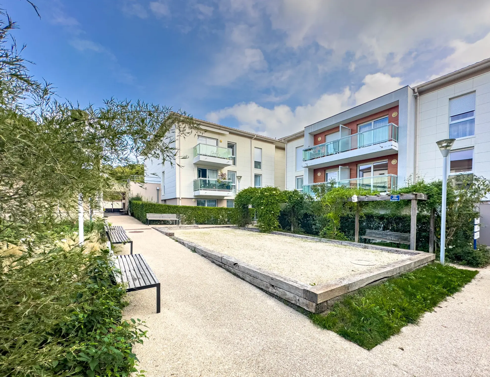Appartement 3 pièces de 64 m² avec jardin à Montlignon 