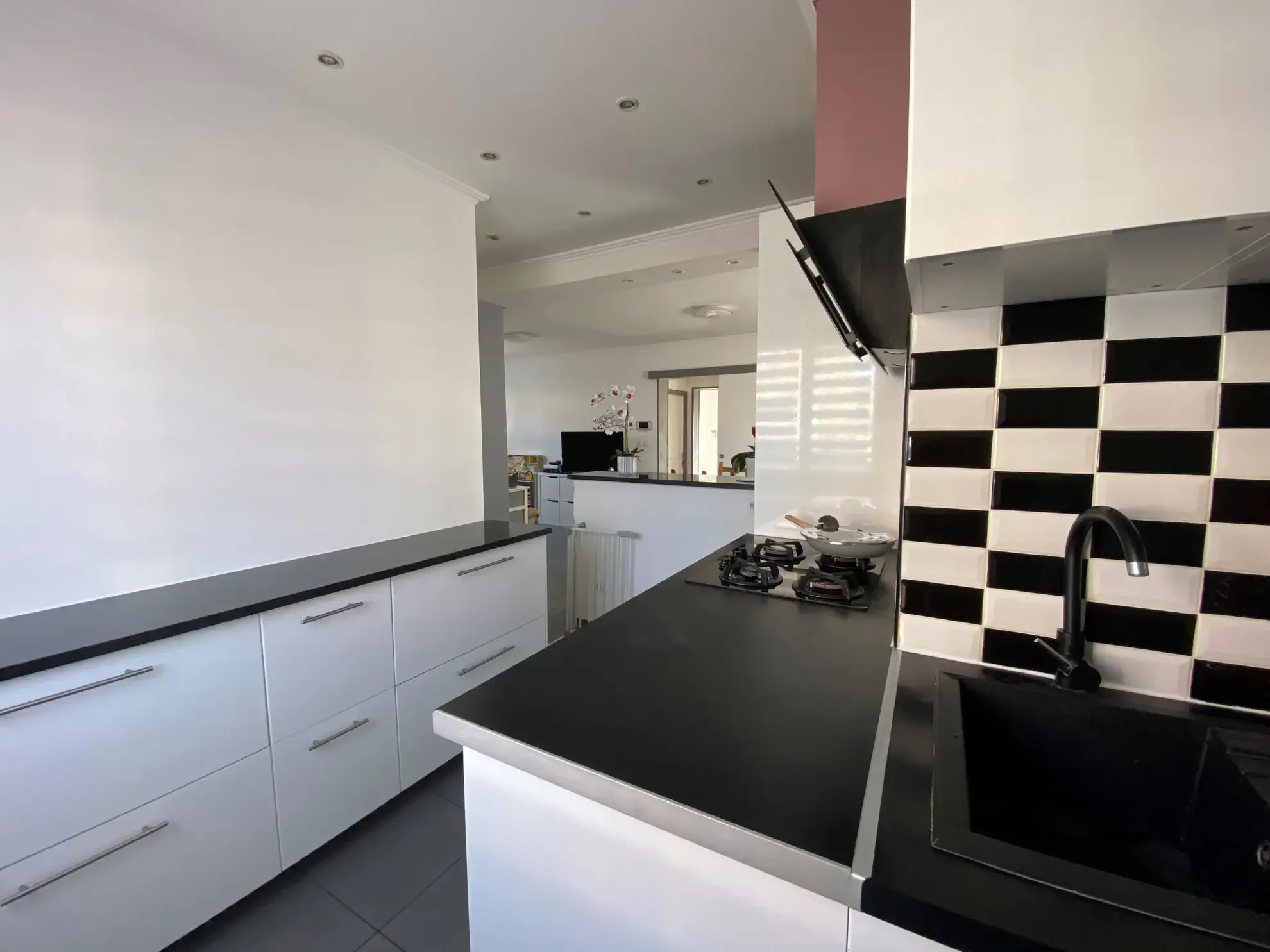 Maison à vendre à Viry-Châtillon Centre-ville, 3 chambres, garage, 64 m² 