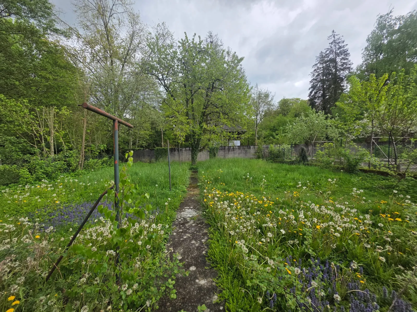 Corps de ferme à rénover à Hirtzbach dans un cadre bucolique avec dépendance et jardin de 7,37 ares 