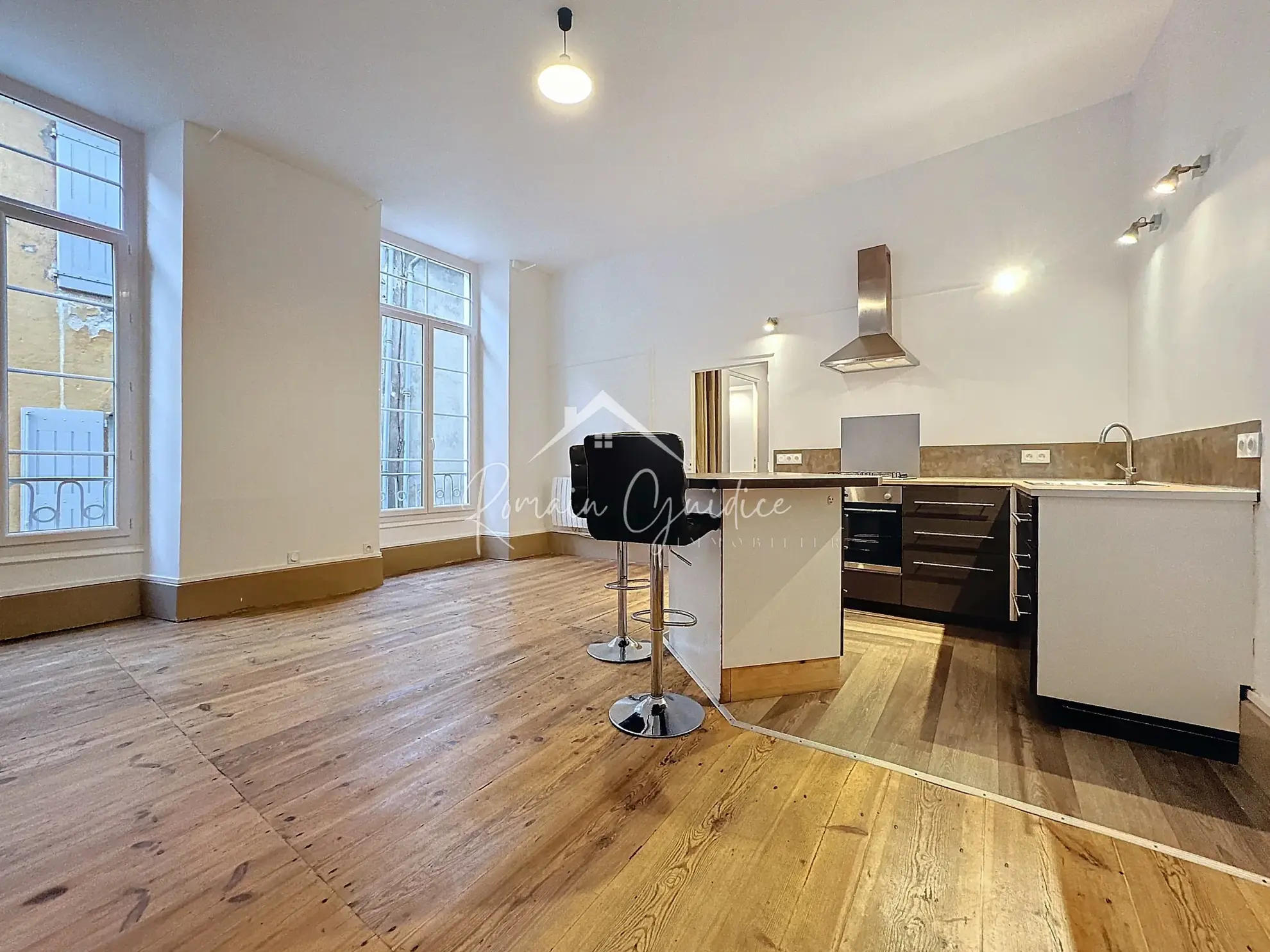 Appartement T2 bis de 54 m² en hypercentre à Millau 