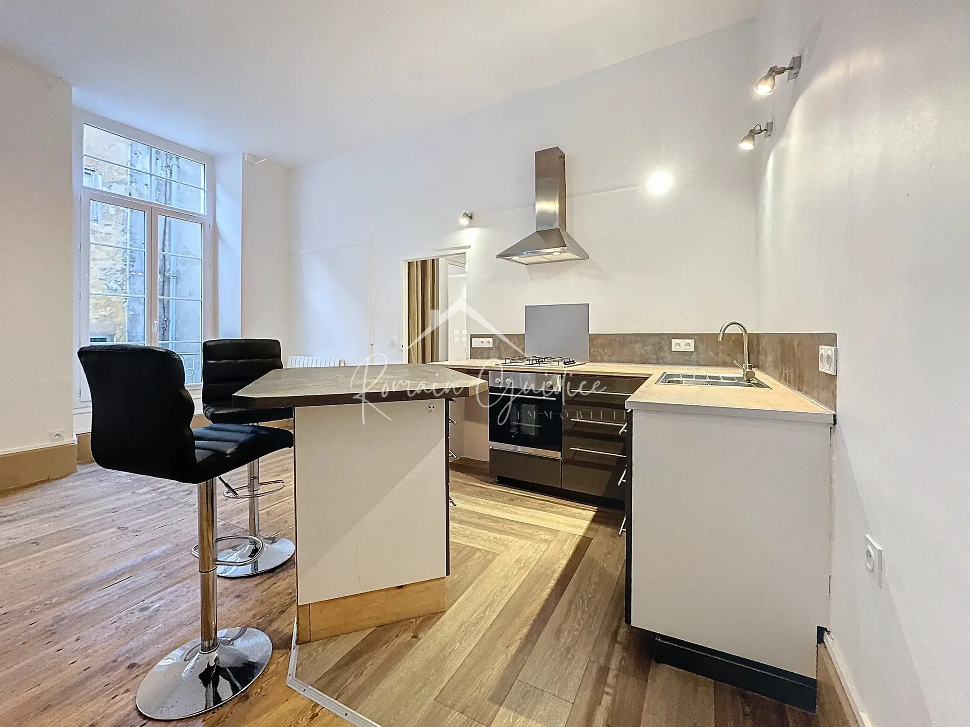 Appartement T2 bis de 54 m² en hypercentre à Millau 