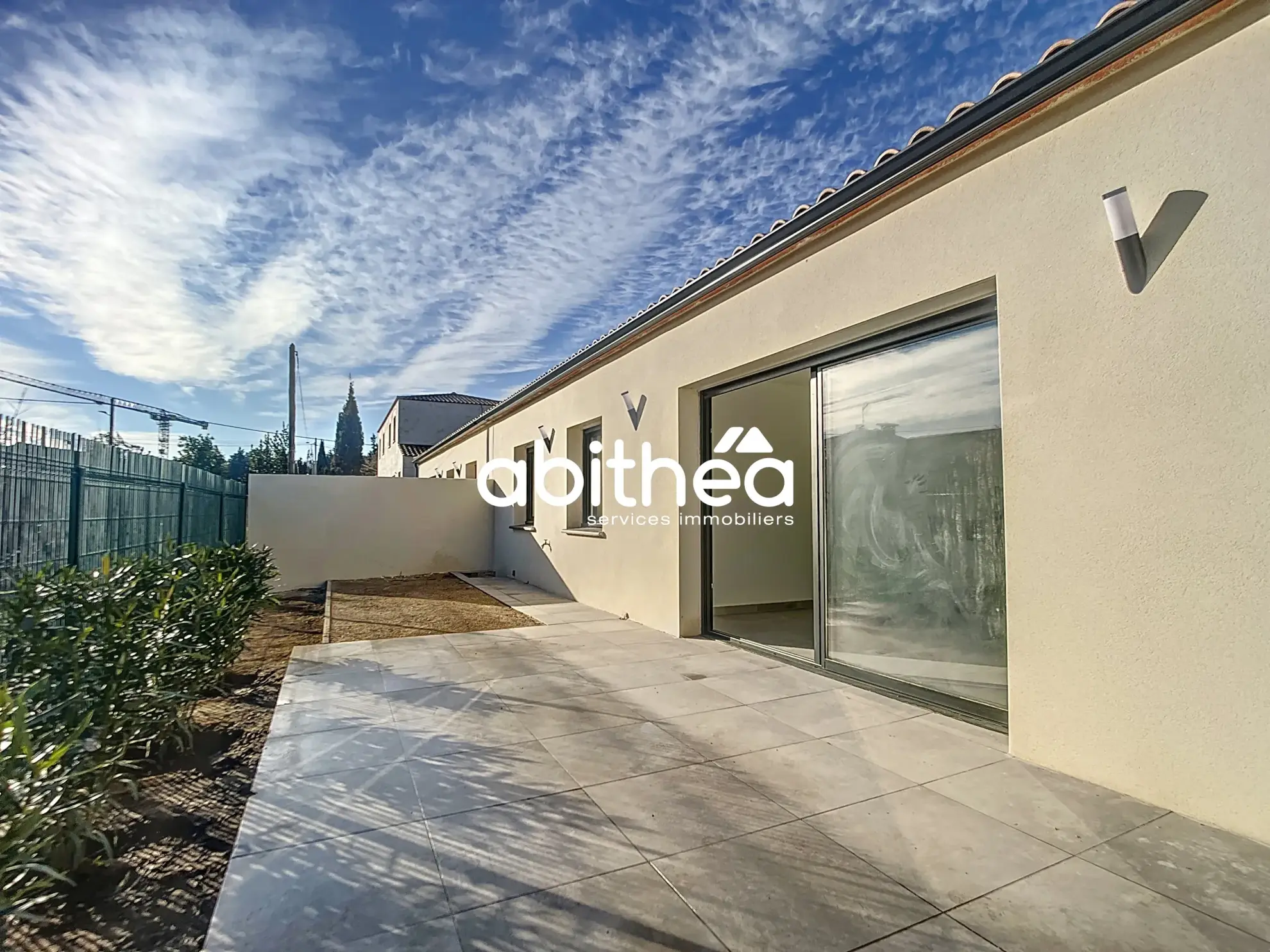 Villa neuve de plain-pied à Maraussan - 84 m² avec jardin et garage 