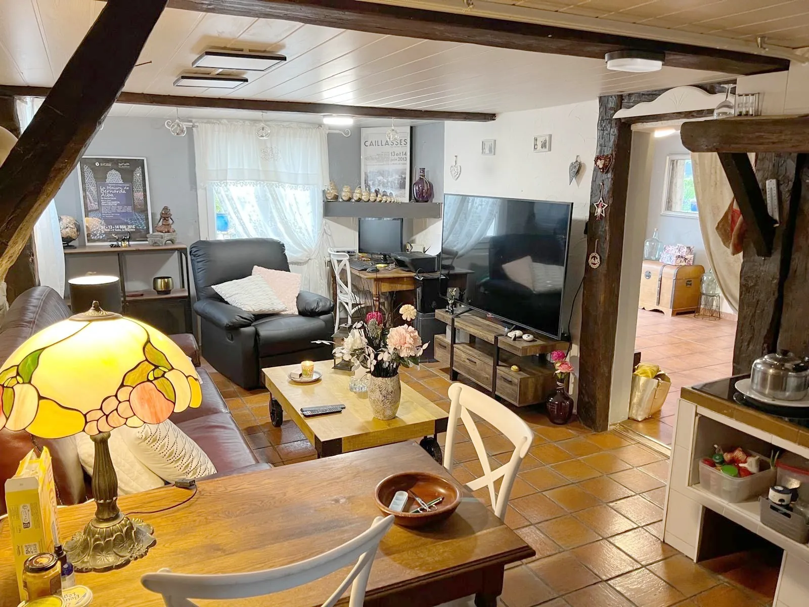 Maison individuelle unique à Bavans avec grand jardin et espacement intérieur exceptionnel 