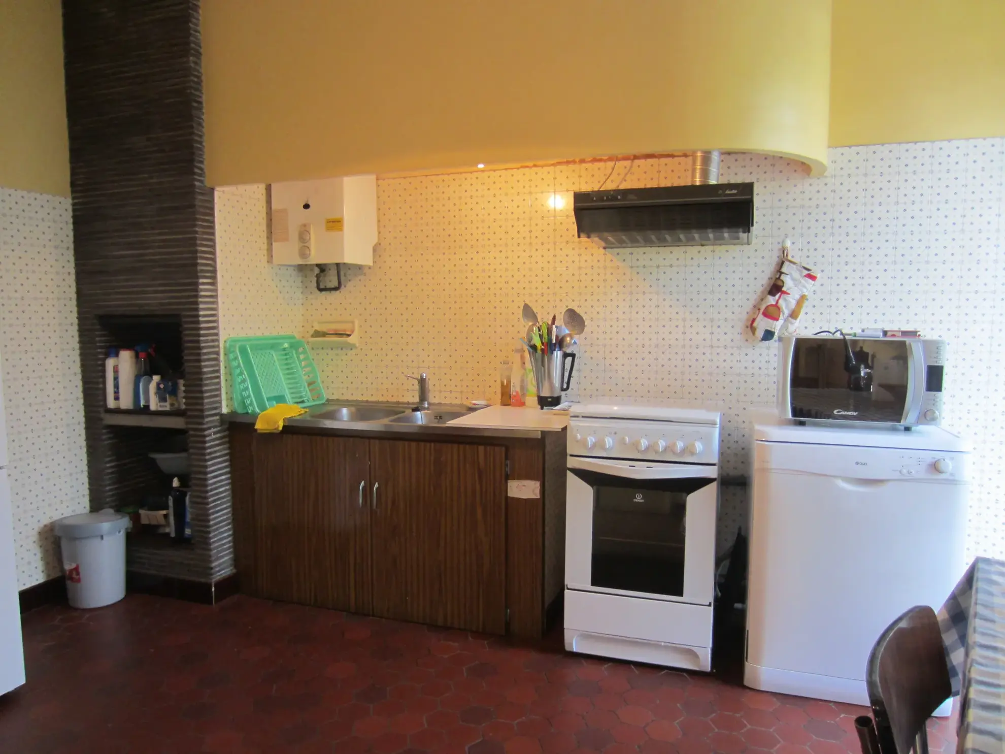 Superbe maison d’architecte à Saint-Girons avec espace professionnel et vue imprenable 