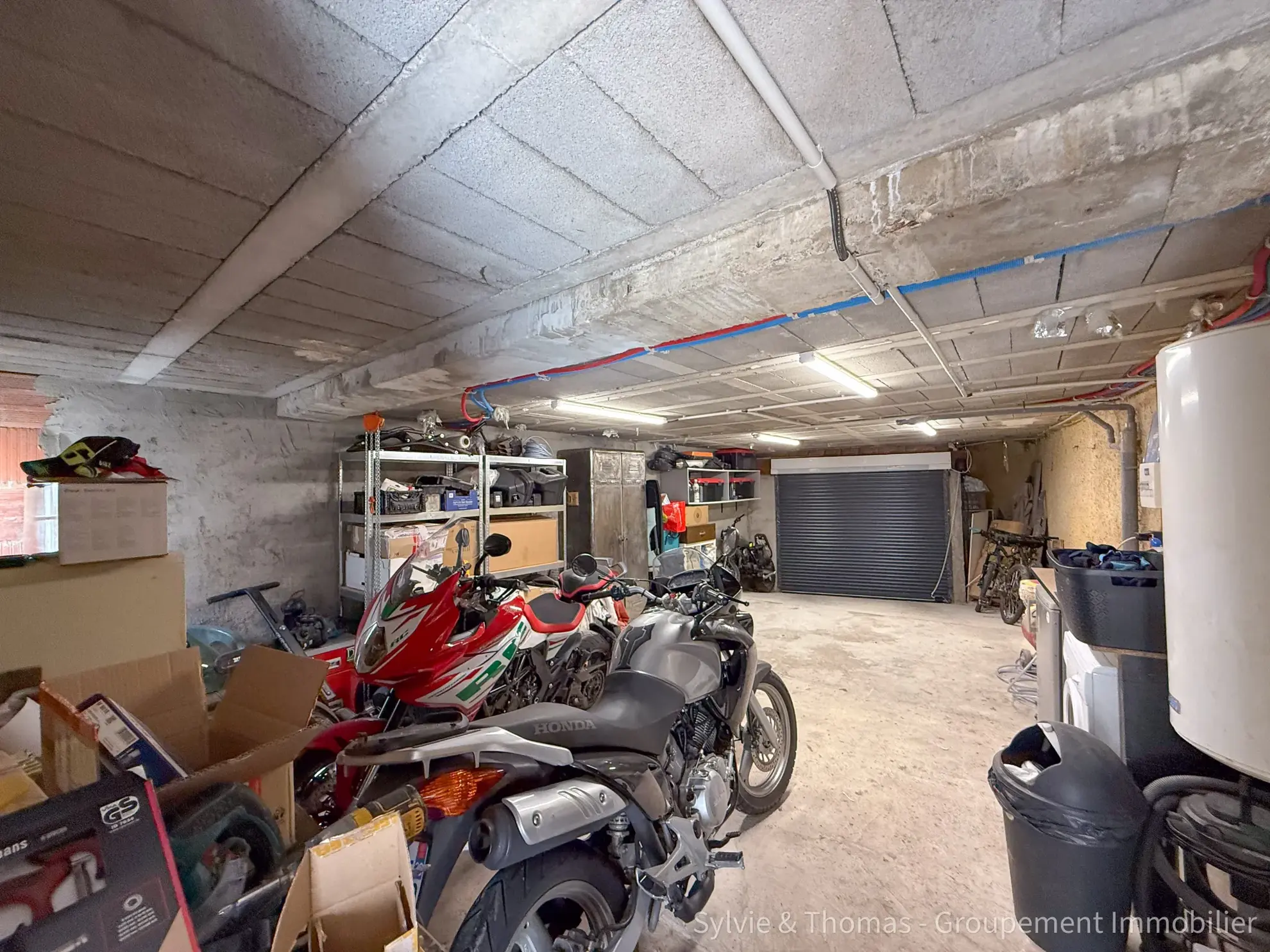 Maison de village en vente à Caderousse avec jardin, garage et orientation sud 