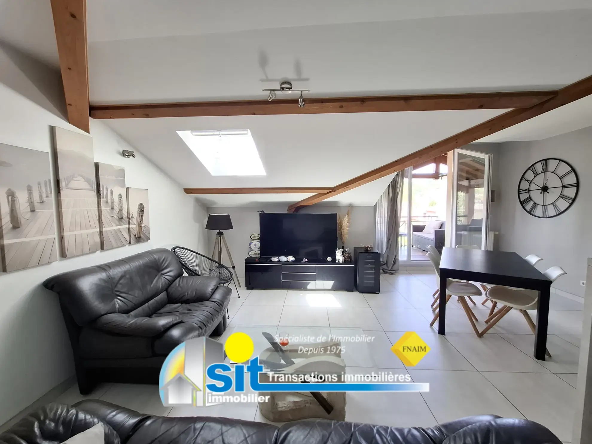 Appartement T2 à Condrieu avec terrasses proche gare et vue sur la vigne 