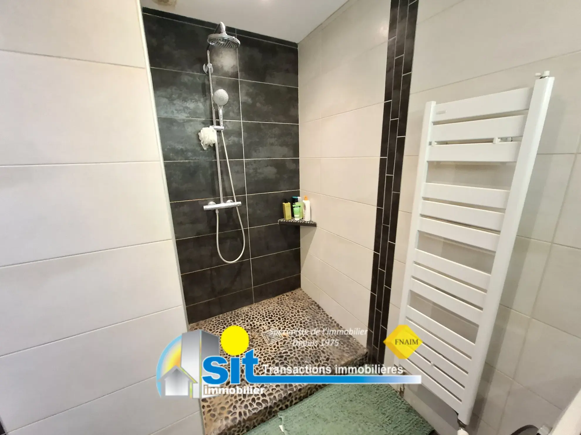 Appartement T2 à Condrieu avec terrasses proche gare et vue sur la vigne 