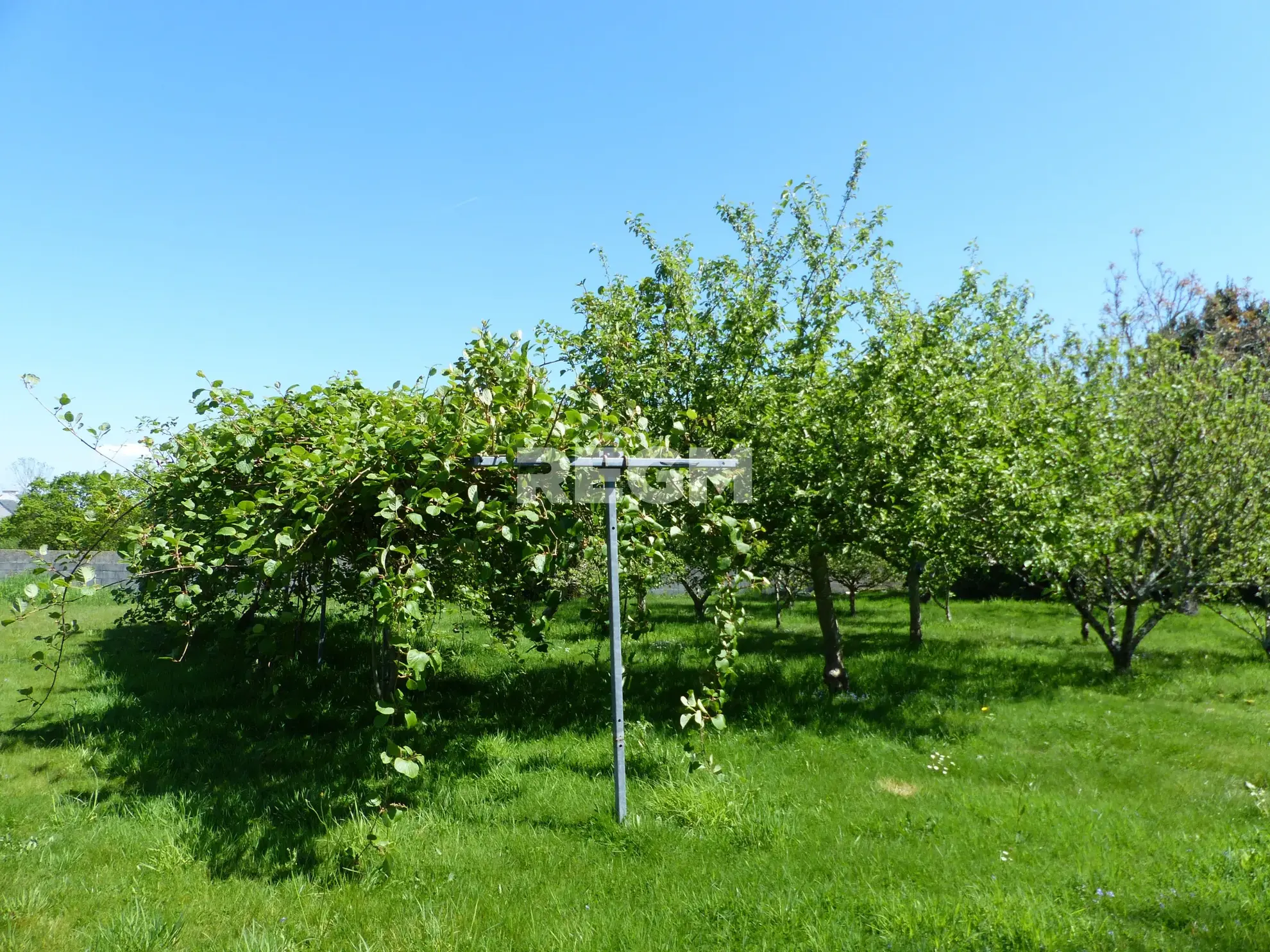 Terrain constructible de 1053 m² à Fouesnant proche centre-ville 