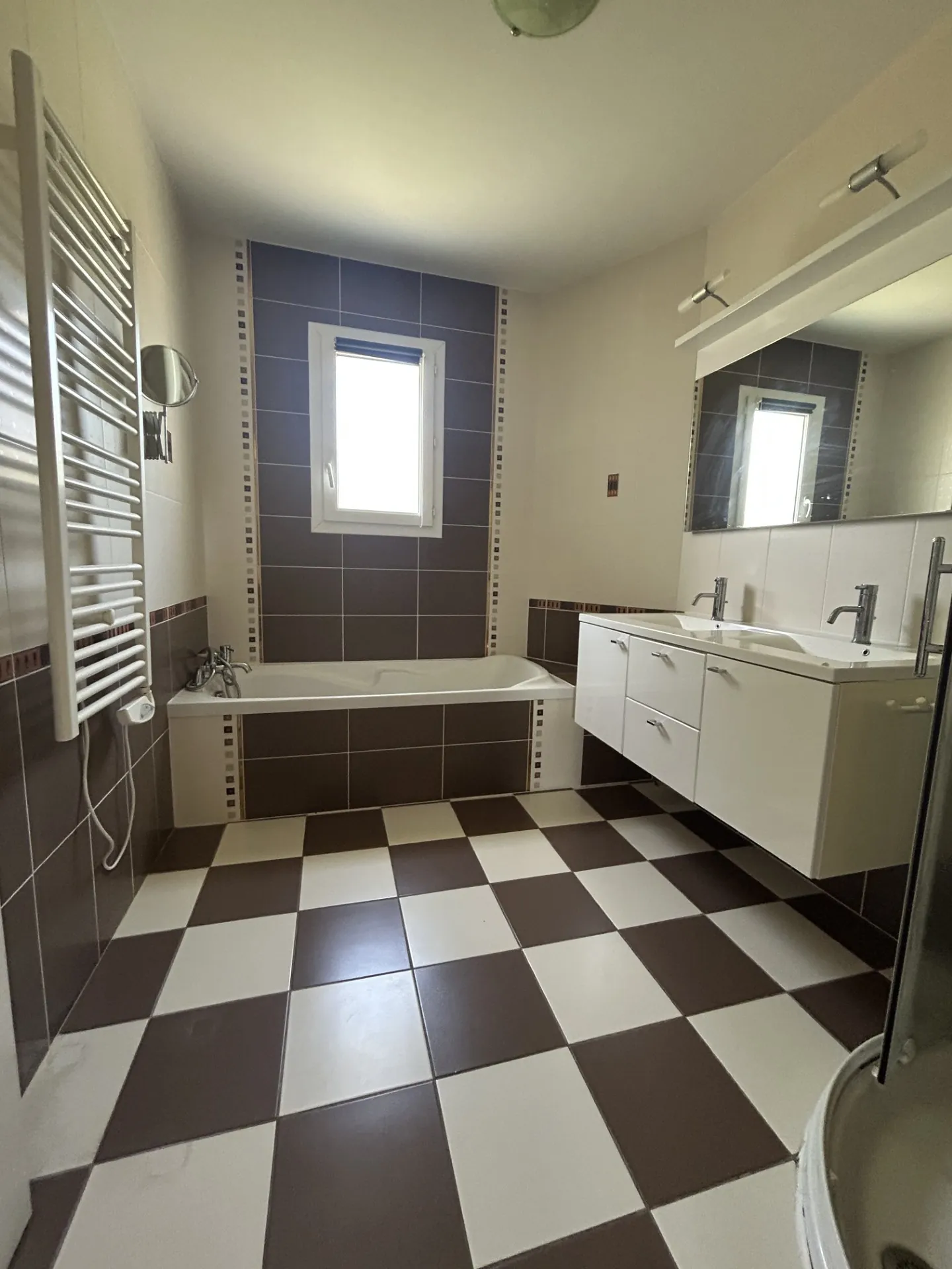 Charmante maison de plain-pied avec jardin à Beaupuy 