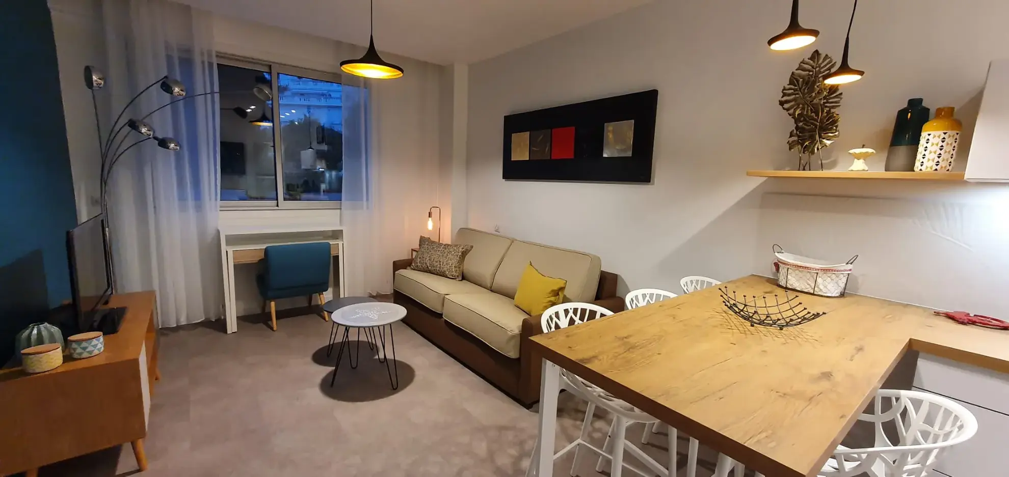 Appartement 2 pièces rénové à Nice, proche mer, parfait pour investissement ou résidence principale 