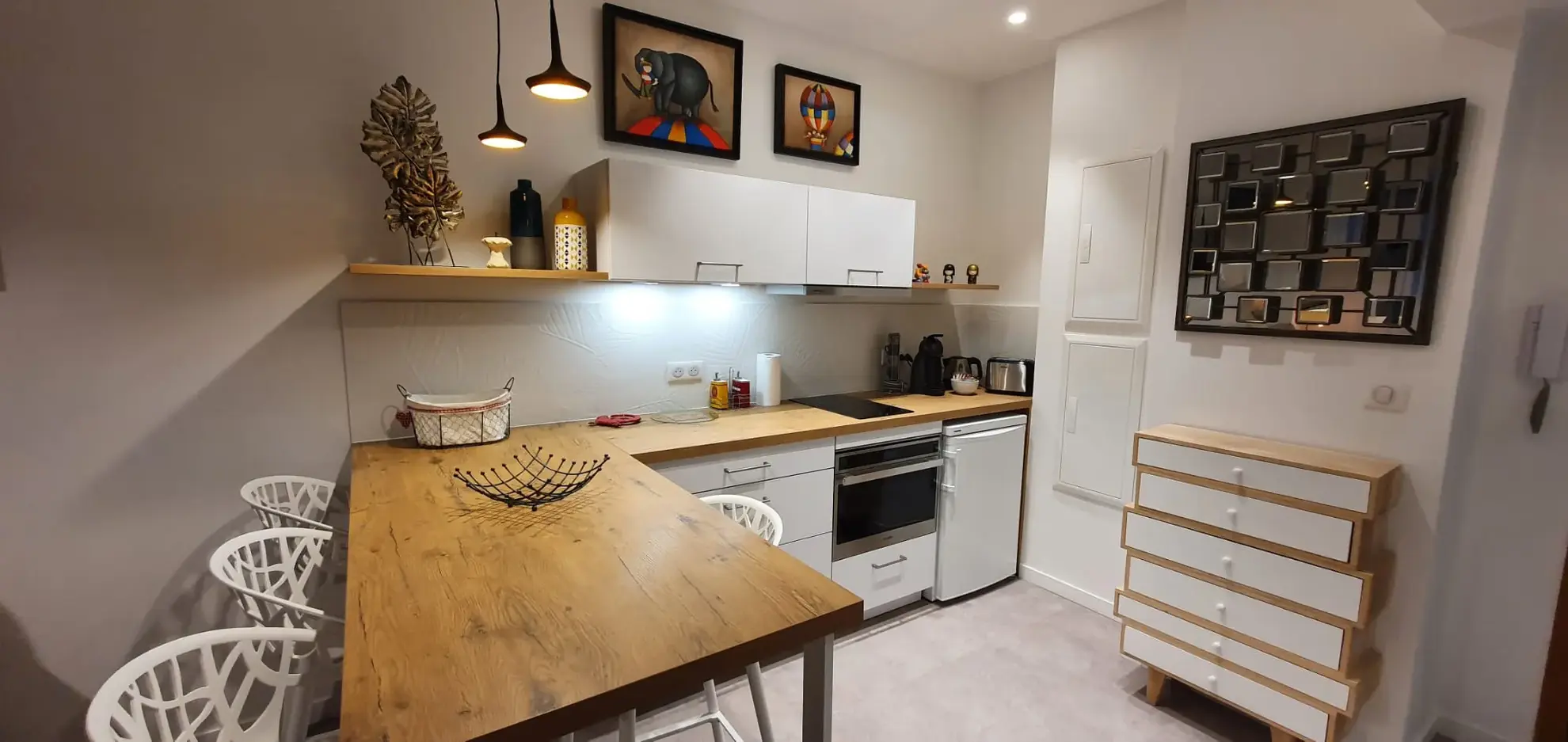 Appartement 2 pièces rénové à Nice, proche mer, parfait pour investissement ou résidence principale 