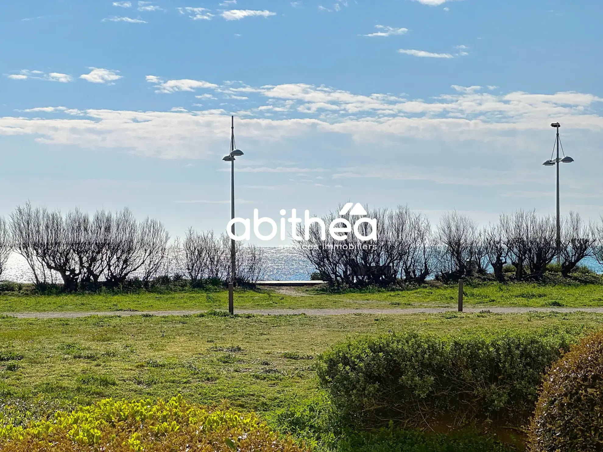 Studio rénové avec vue mer en première ligne au Cap d'Agde 