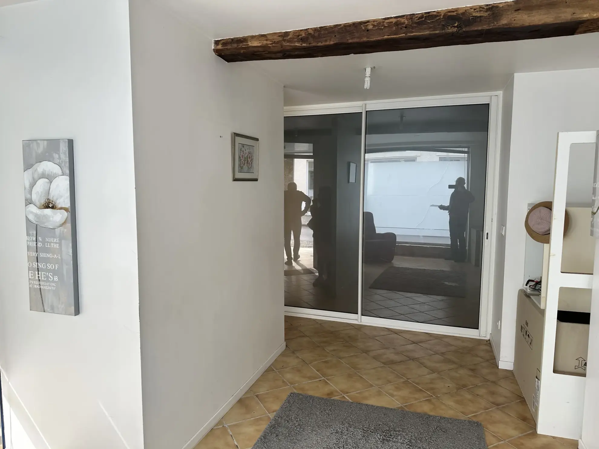 Maison à vendre à Lasseube avec local commercial, grand terrain et potentiel de développement 