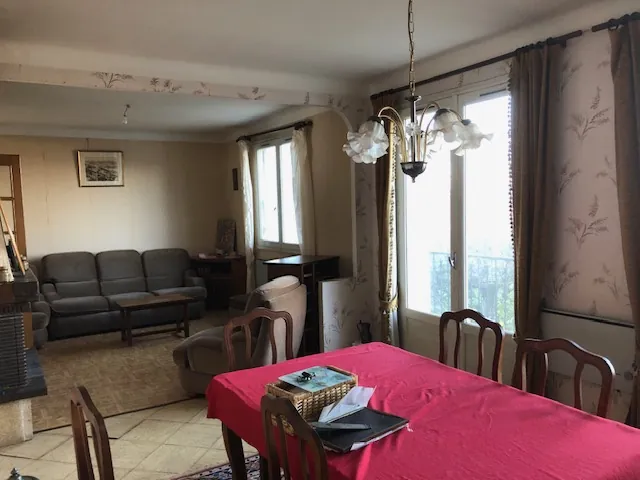 Maison à vendre à Villefranche de Rouergue avec vue sur la ville - 100 m² 