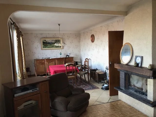 Maison à vendre à Villefranche de Rouergue avec vue sur la ville - 100 m² 