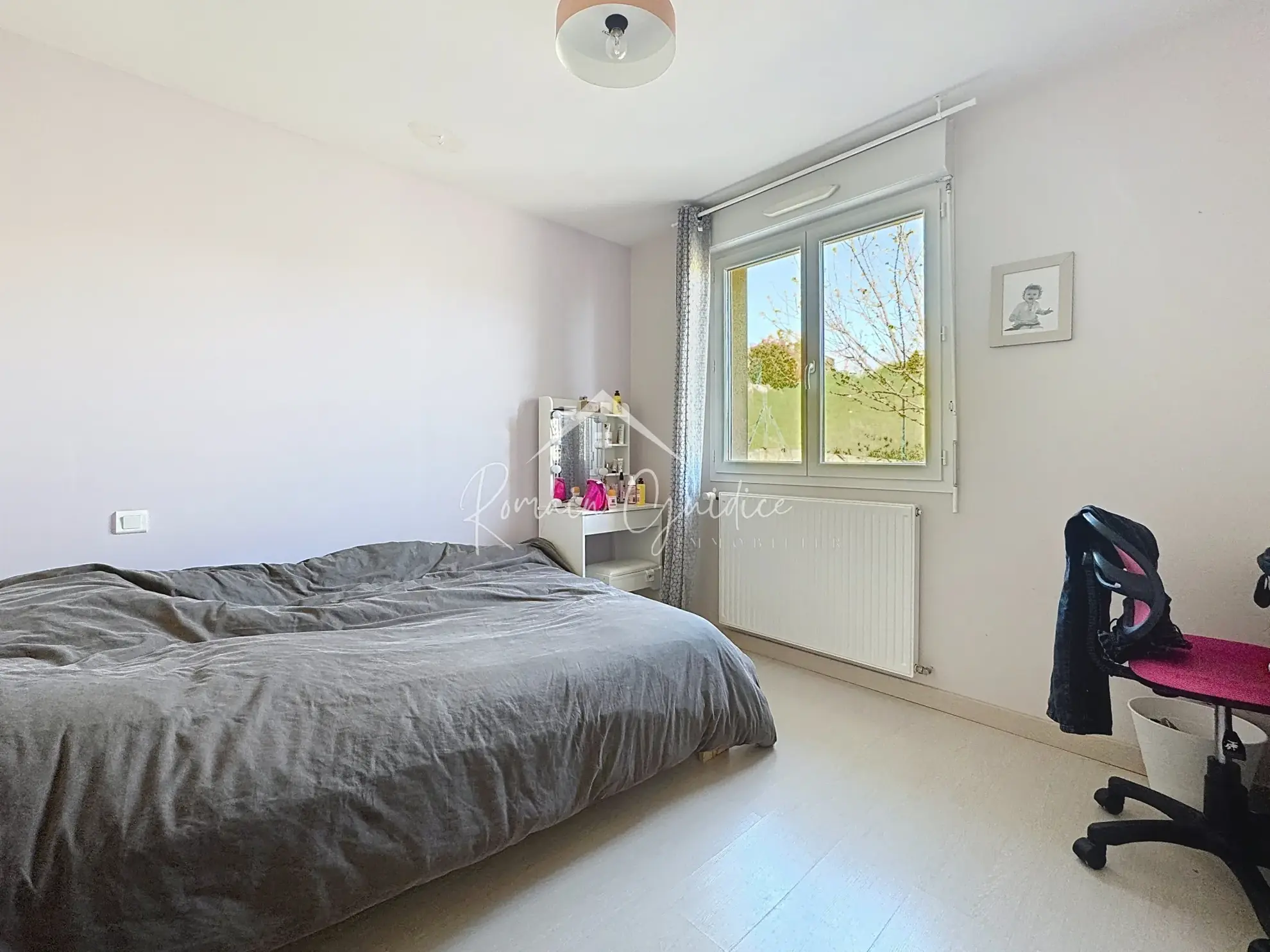 Maison familiale de 137 m² avec piscine à Saint-Rome-de-Cernon, vue dégagée 