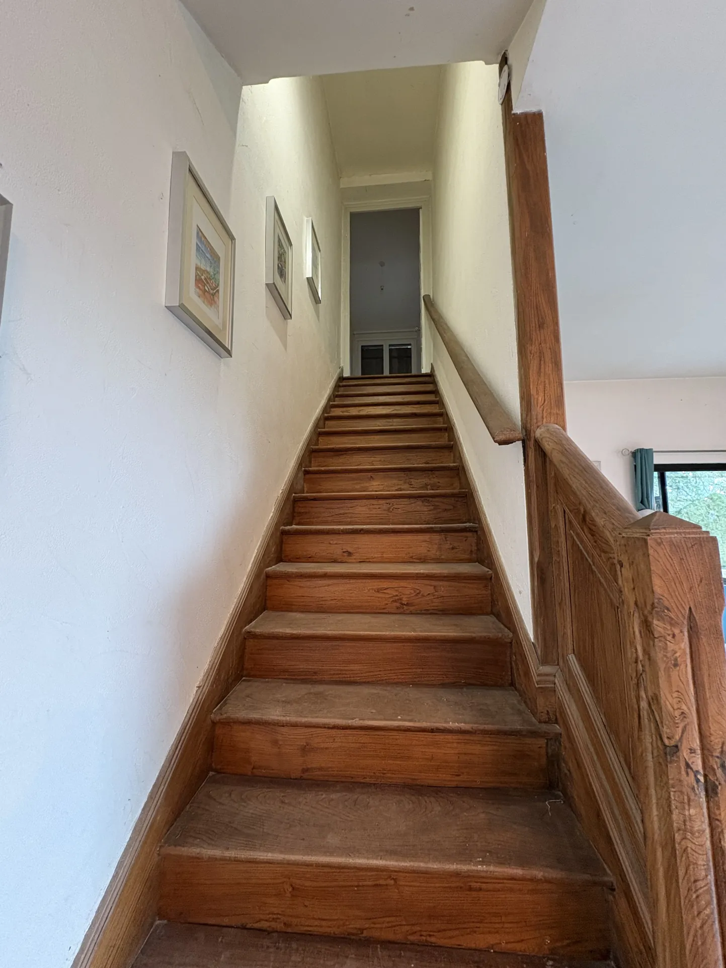 Belle maison familiale avec parc, piscine et dépendances à Montayral 