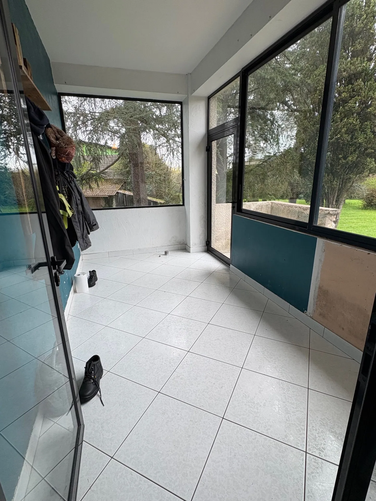 Belle maison familiale avec parc, piscine et dépendances à Montayral 