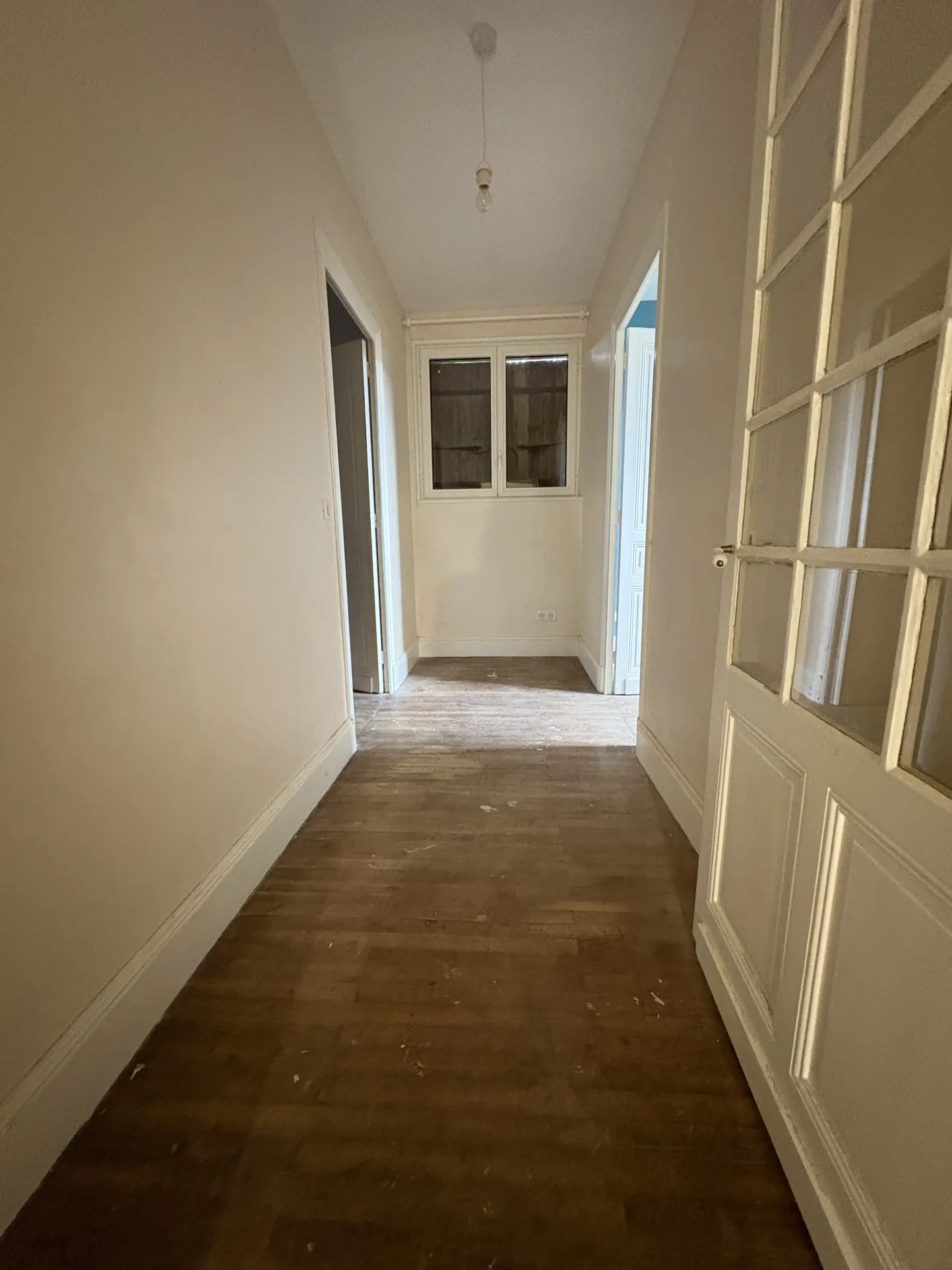 Belle maison familiale avec parc, piscine et dépendances à Montayral 