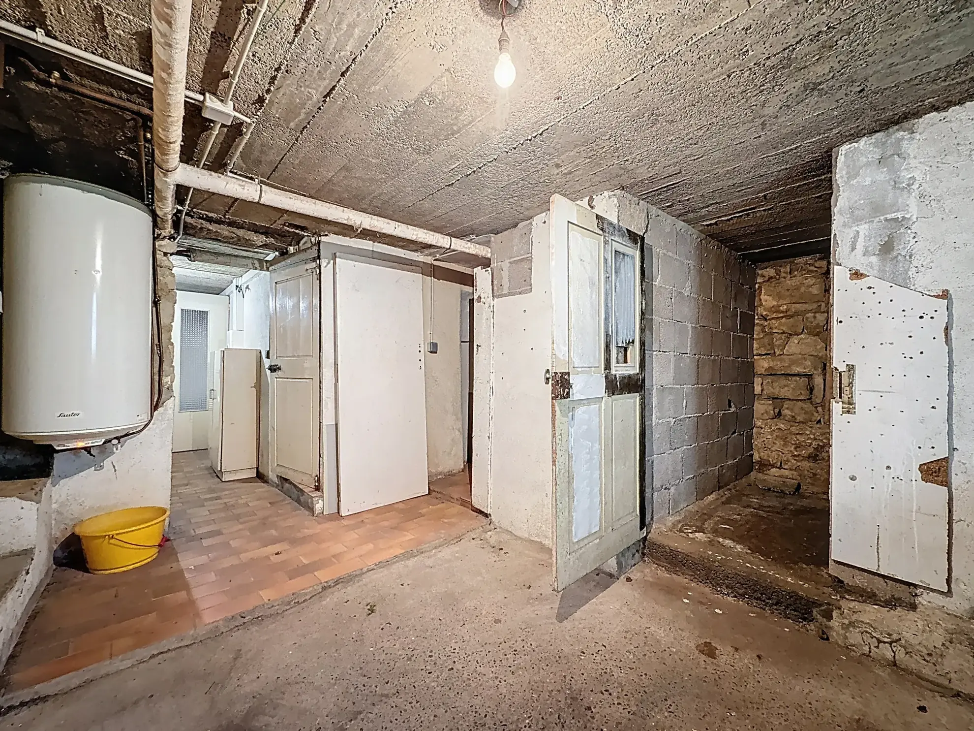 Maison individuelle à vendre à Remoncourt près de Mirecourt et Vittel avec terrain arboré 