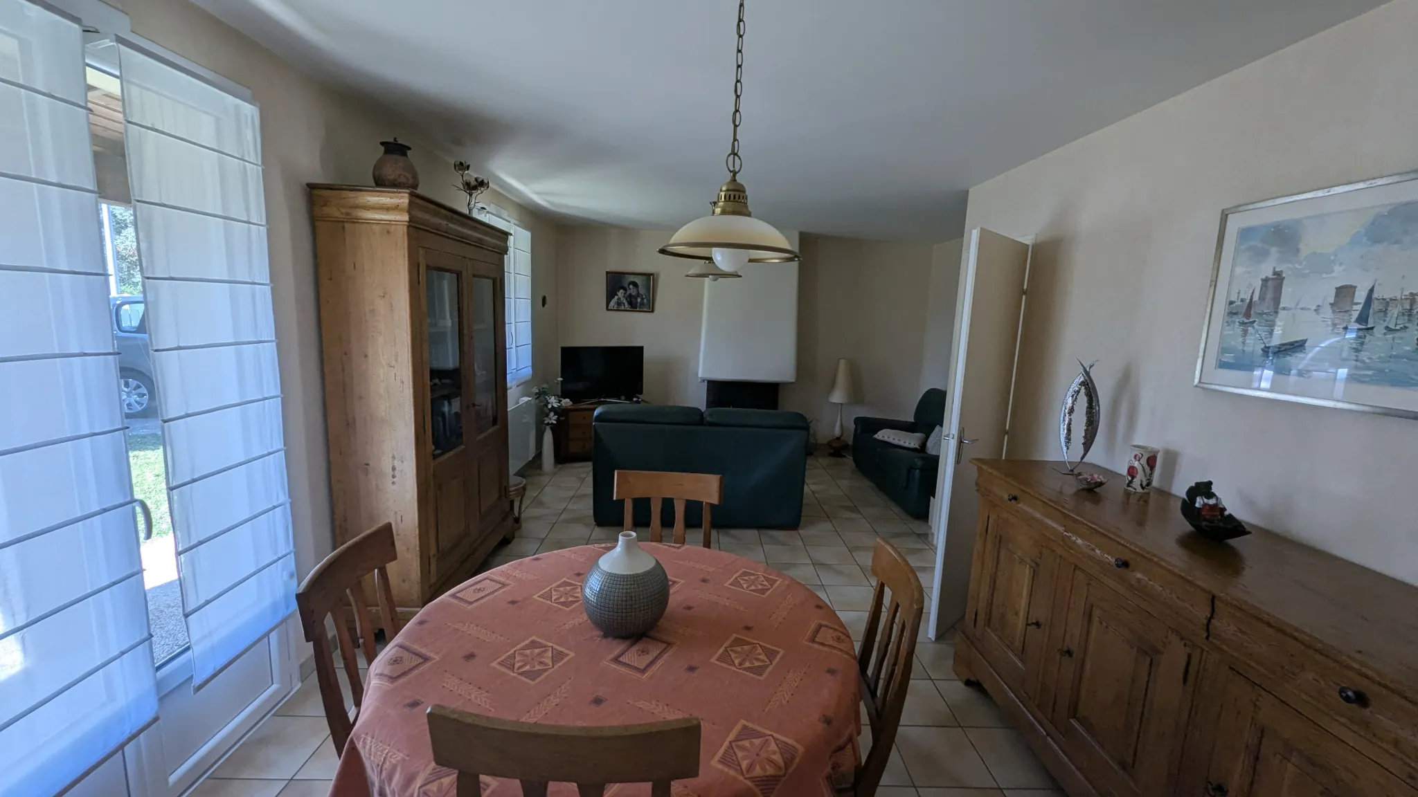 Maison de plain-pied à Magne avec 4 chambres, garage et jardin clôturé - Opportunité à saisir 