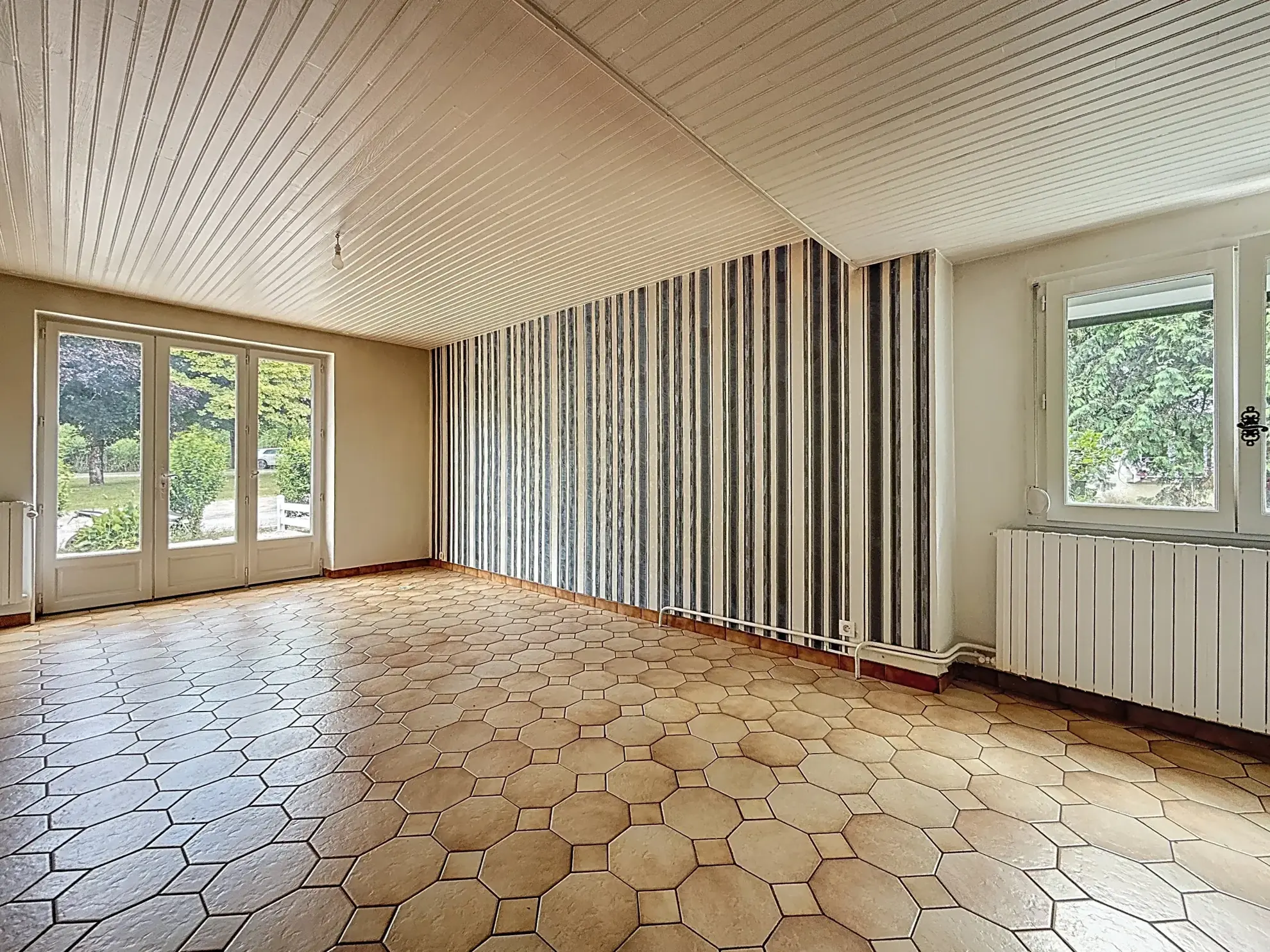 Maison individuelle à vendre à Remoncourt près de Mirecourt et Vittel avec terrain arboré 