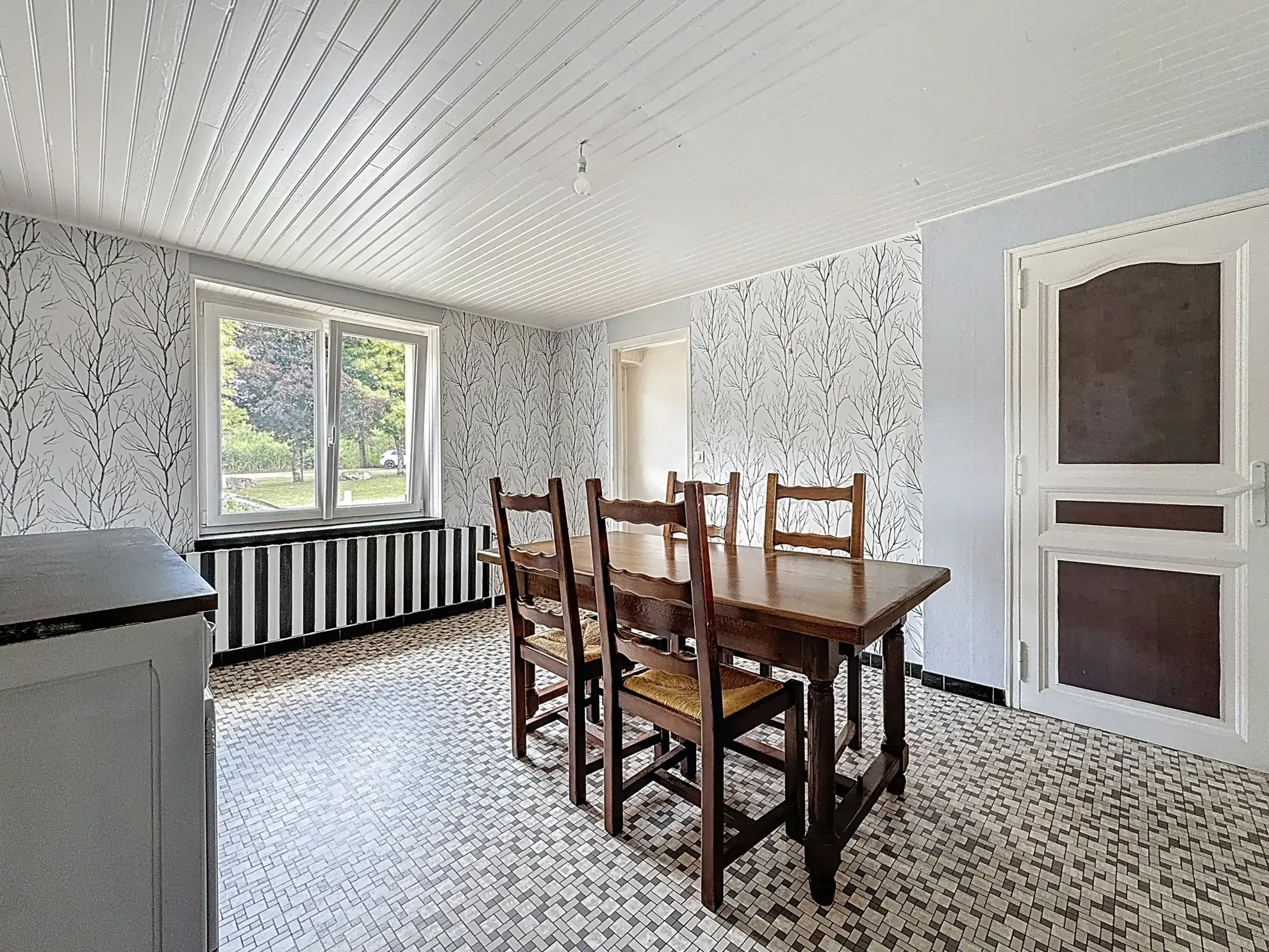 Maison individuelle à vendre à Remoncourt près de Mirecourt et Vittel avec terrain arboré 