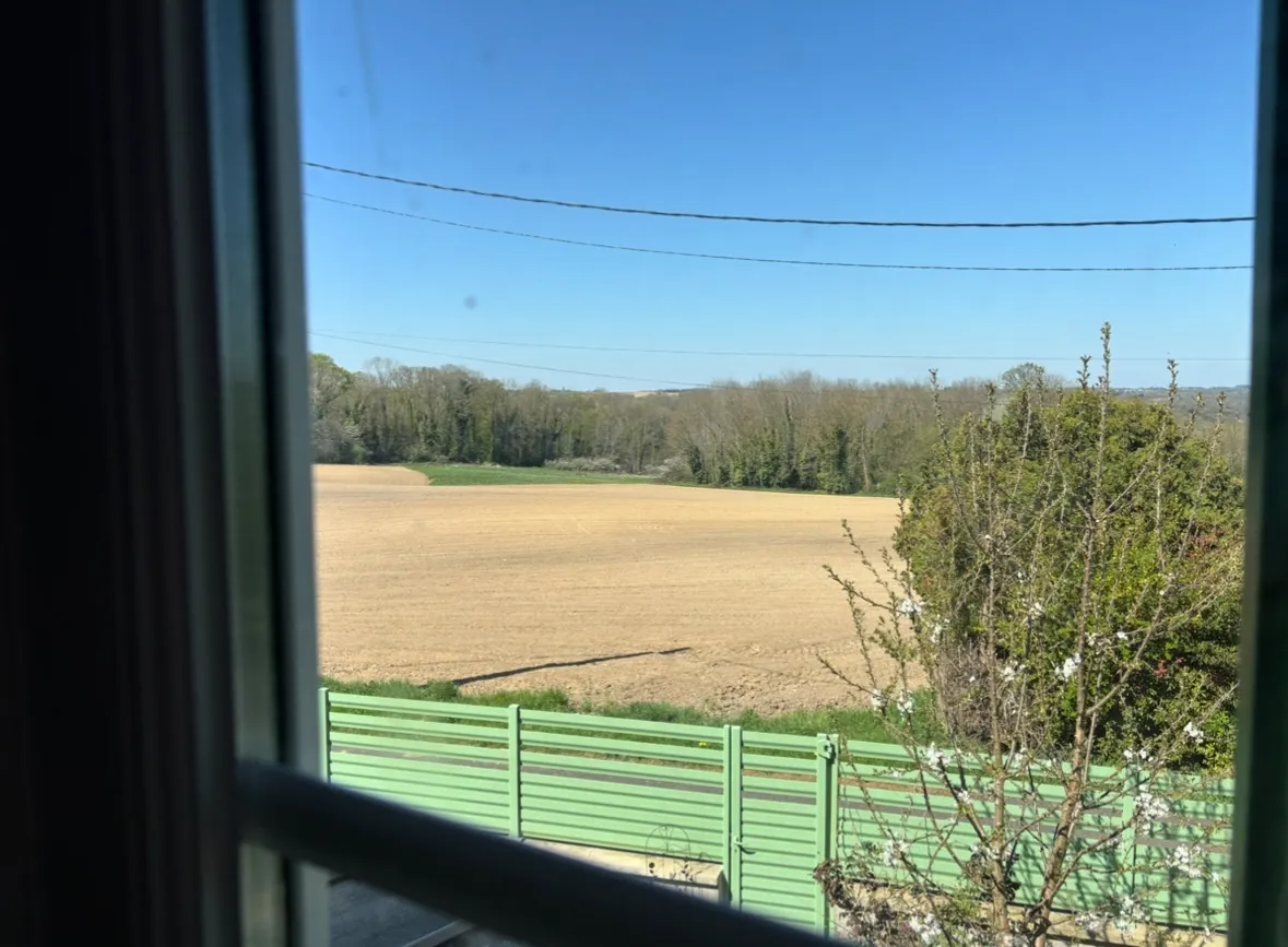 Maison briarde à Saint Cyr Sur Morin avec potentiel de rénovation - 144 m² 