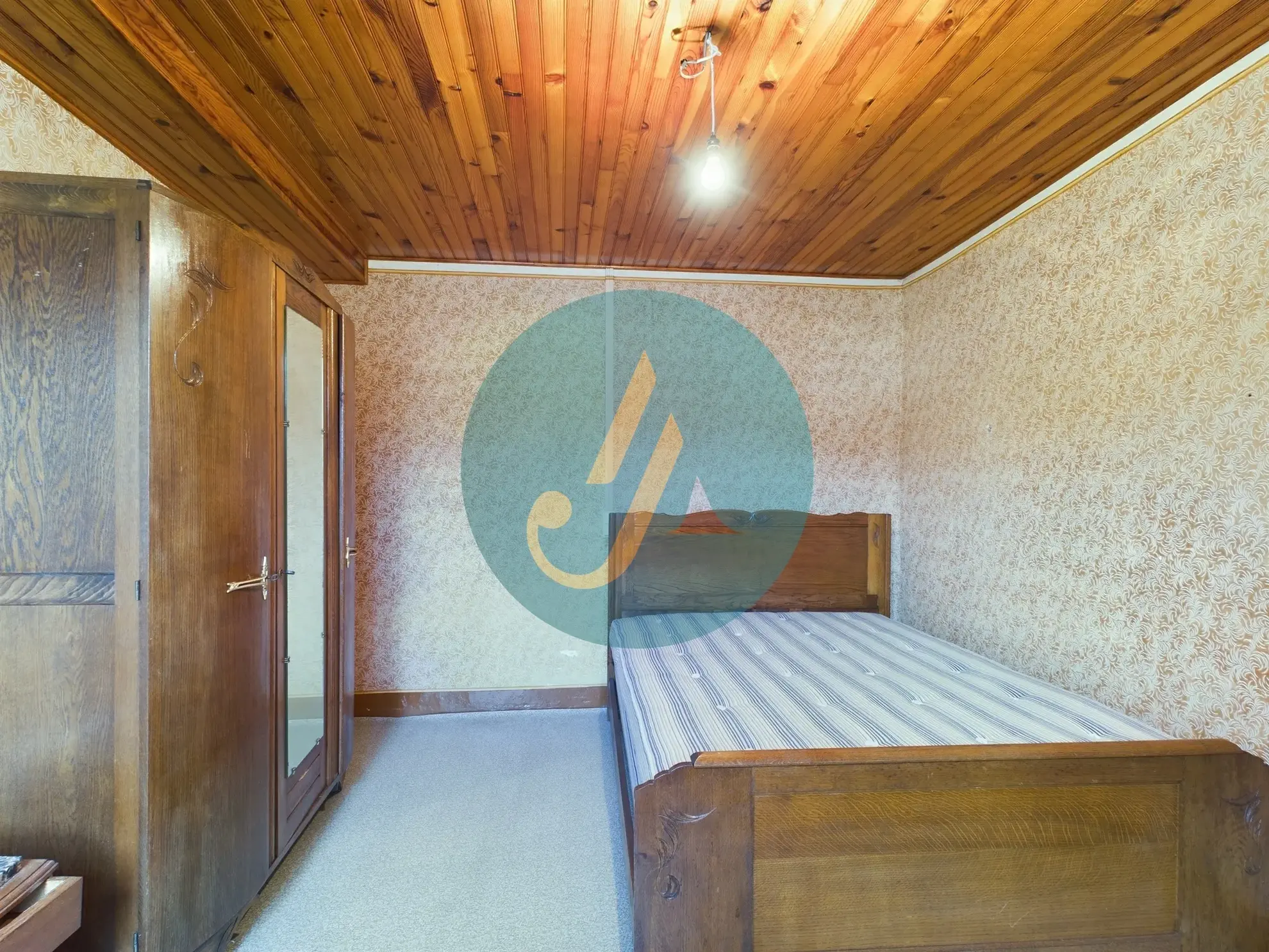 Maison de village polyvalente à Arquian, idéale résidence ou investissement 