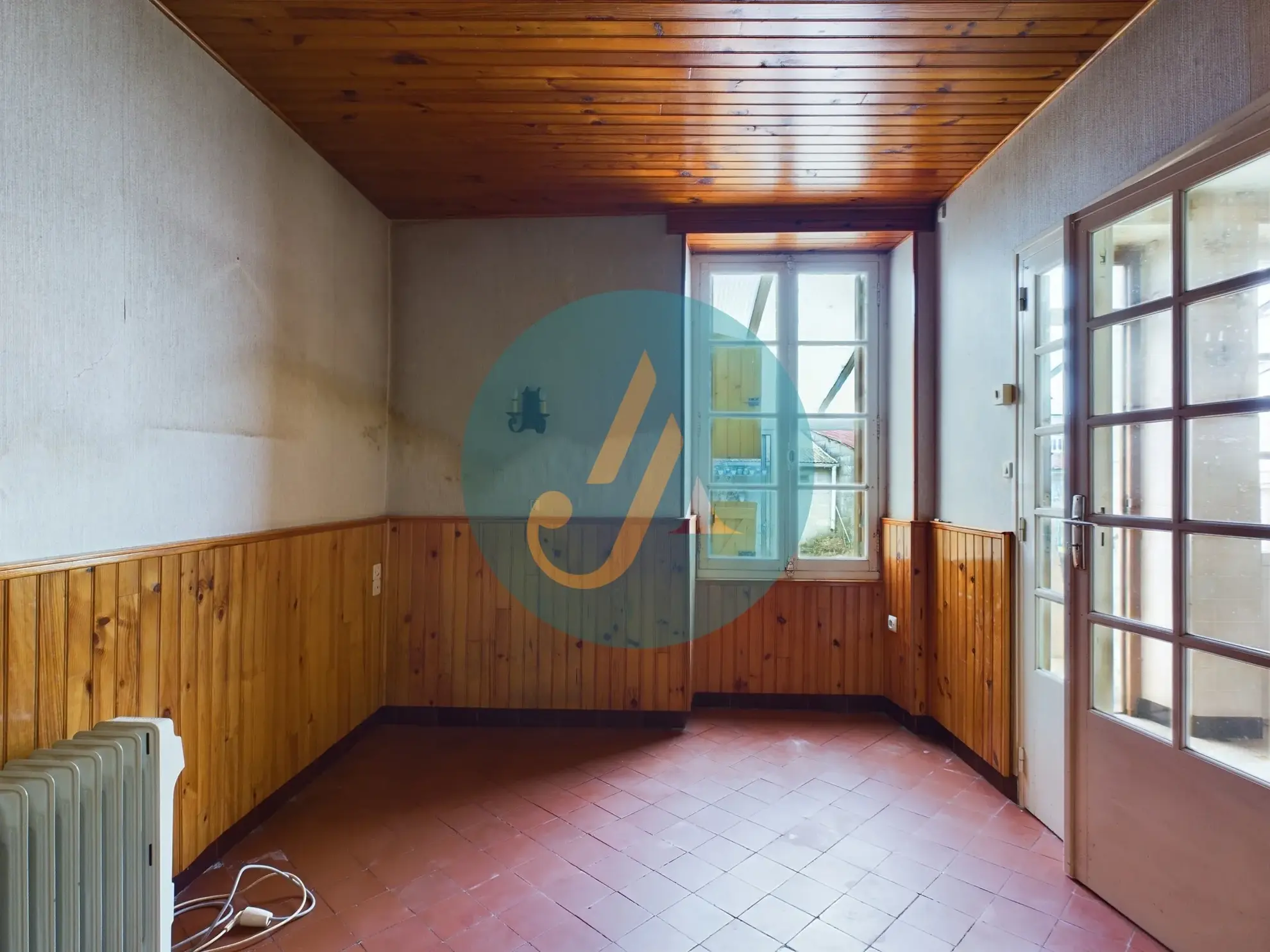 Maison de village polyvalente à Arquian, idéale résidence ou investissement 