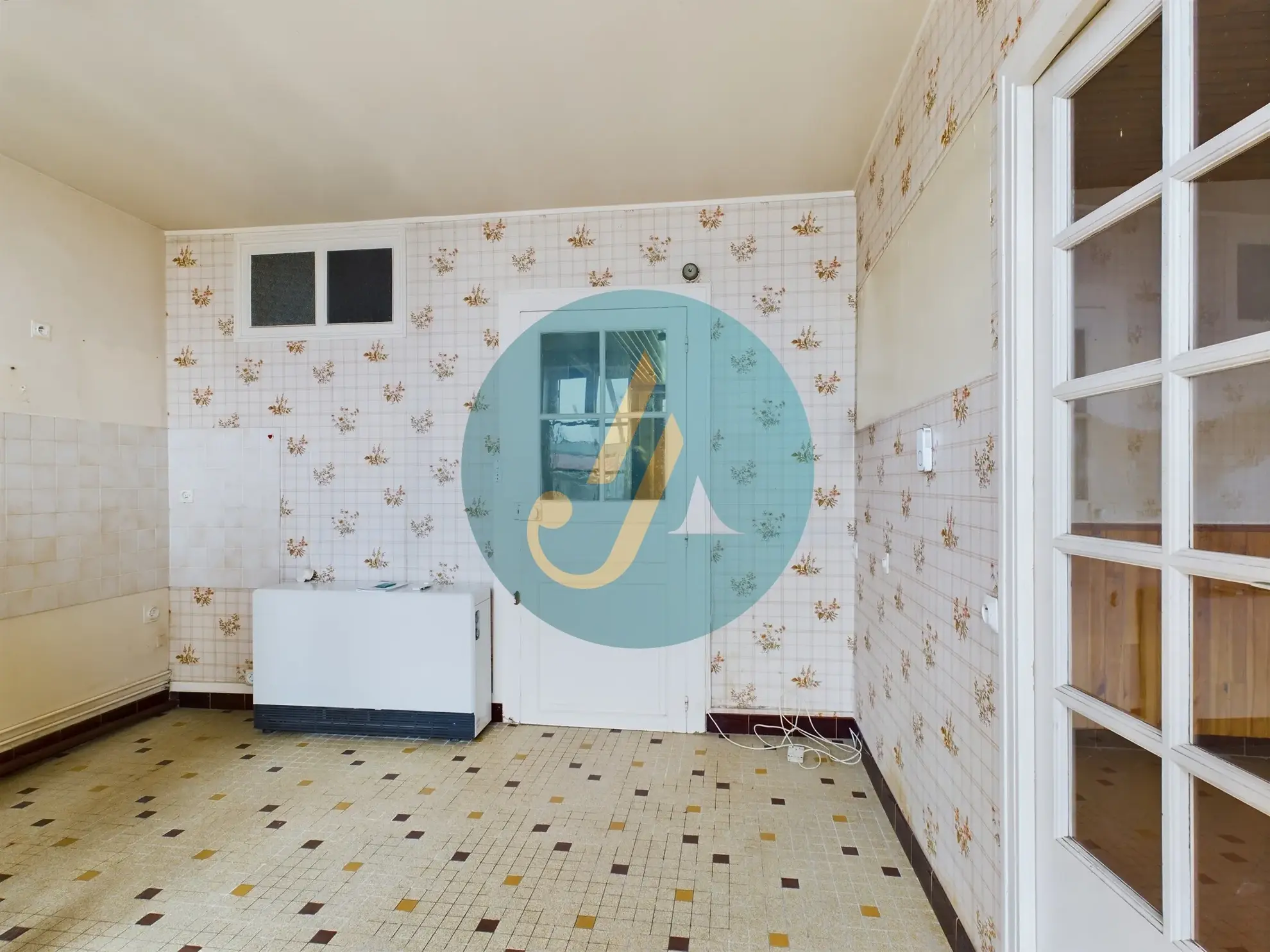 Maison de village polyvalente à Arquian, idéale résidence ou investissement 