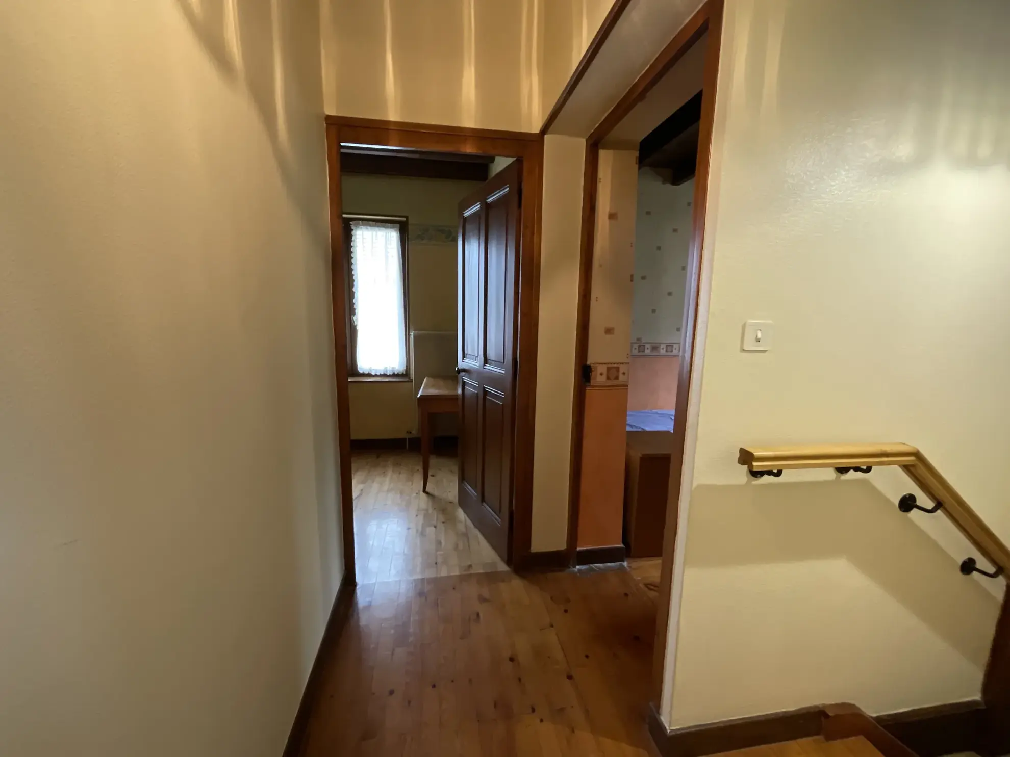 Maison familiale à Saint-Sorlin-De-Morestel avec 4 chambres et grand jardin 