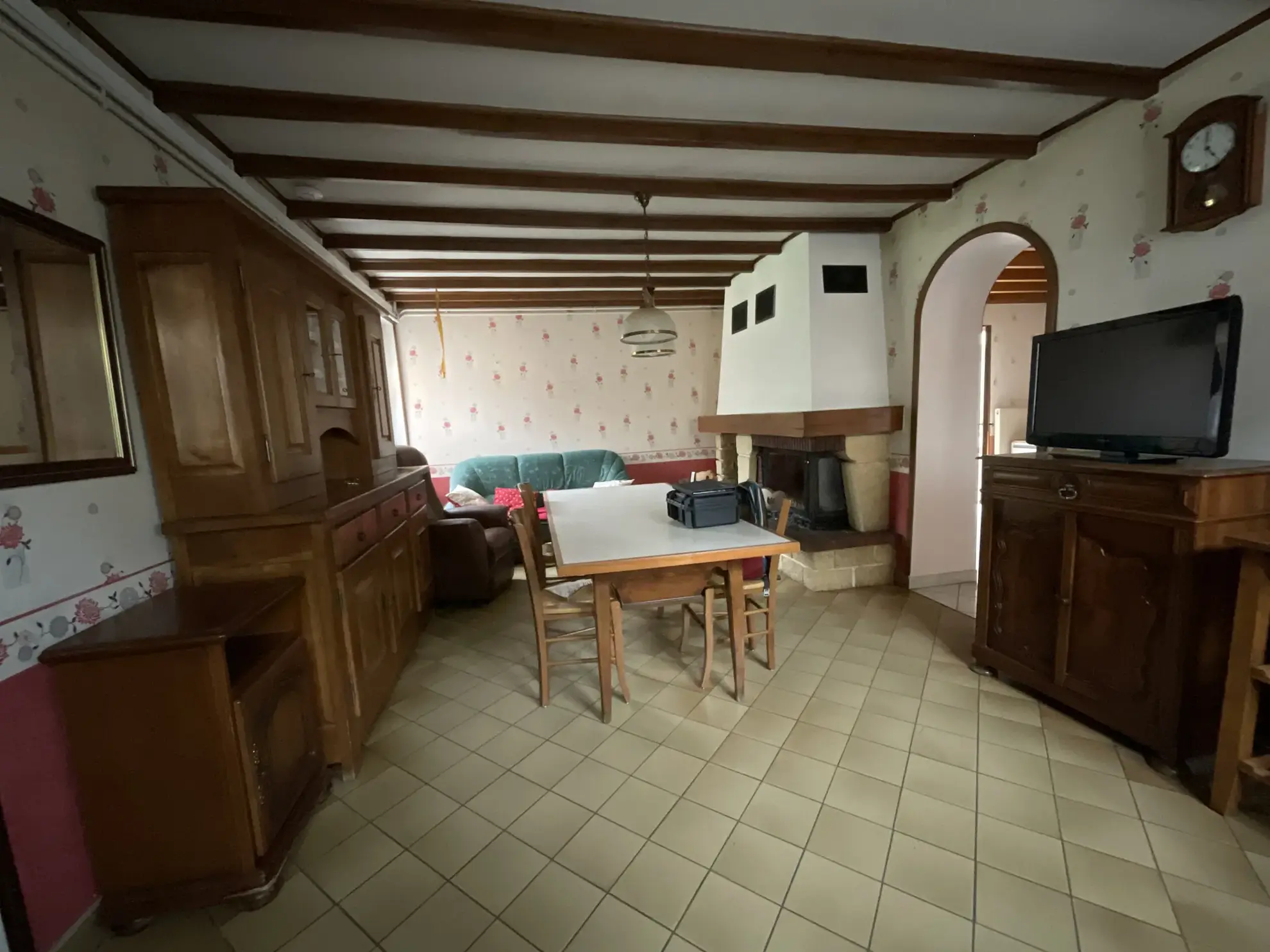 Maison familiale à Saint-Sorlin-De-Morestel avec 4 chambres et grand jardin 