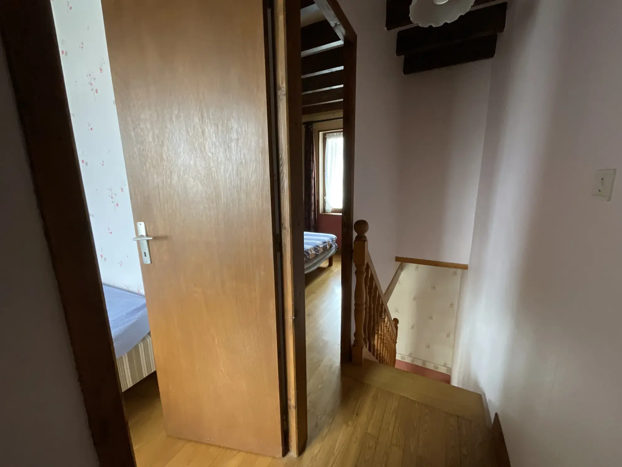 Maison familiale à Saint-Sorlin-De-Morestel avec 4 chambres et grand jardin 